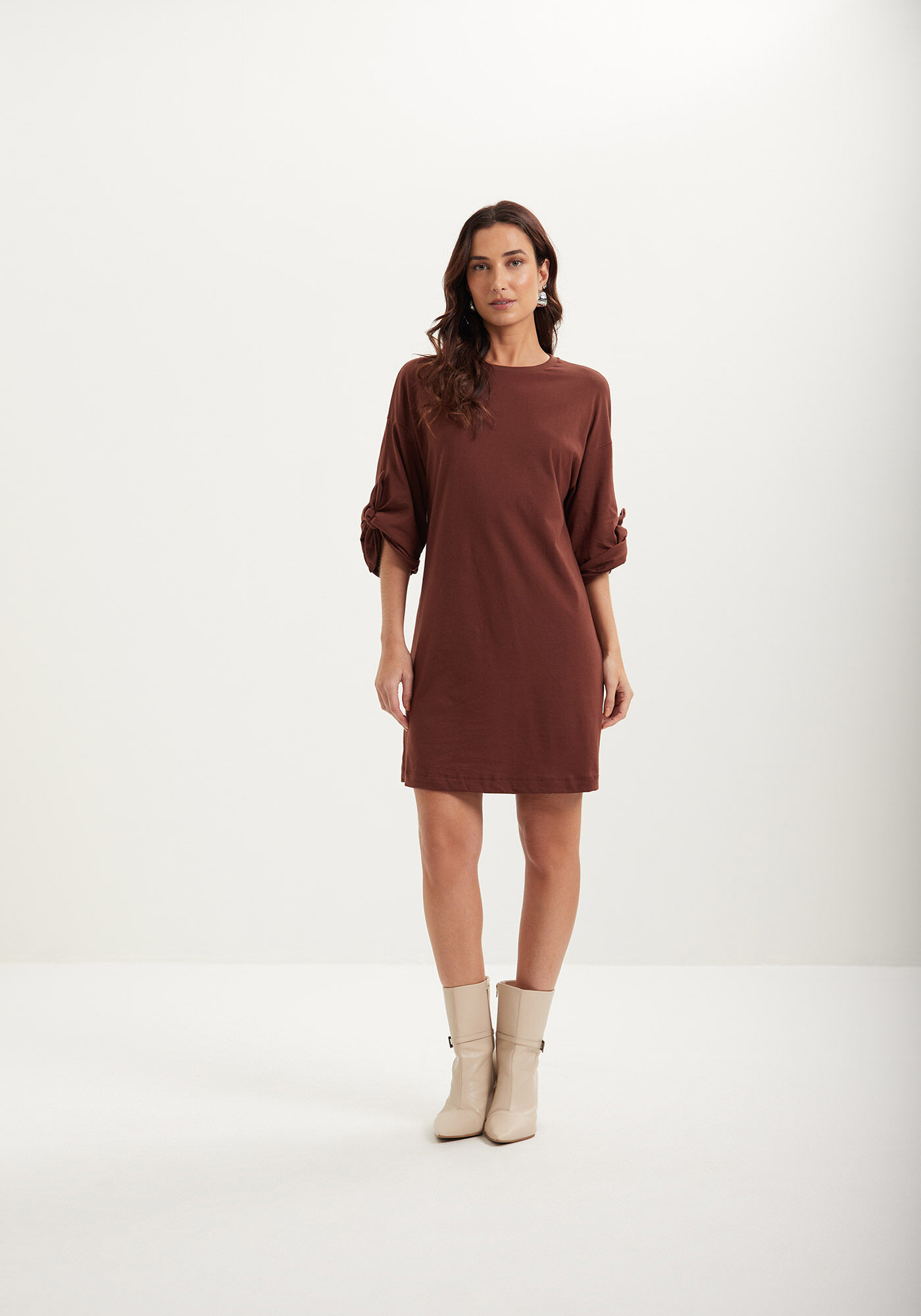 Vestido Curto Em Malha Penteada Com Mangas 3/4 E Amarra&ccedil;&otilde;es, , large.