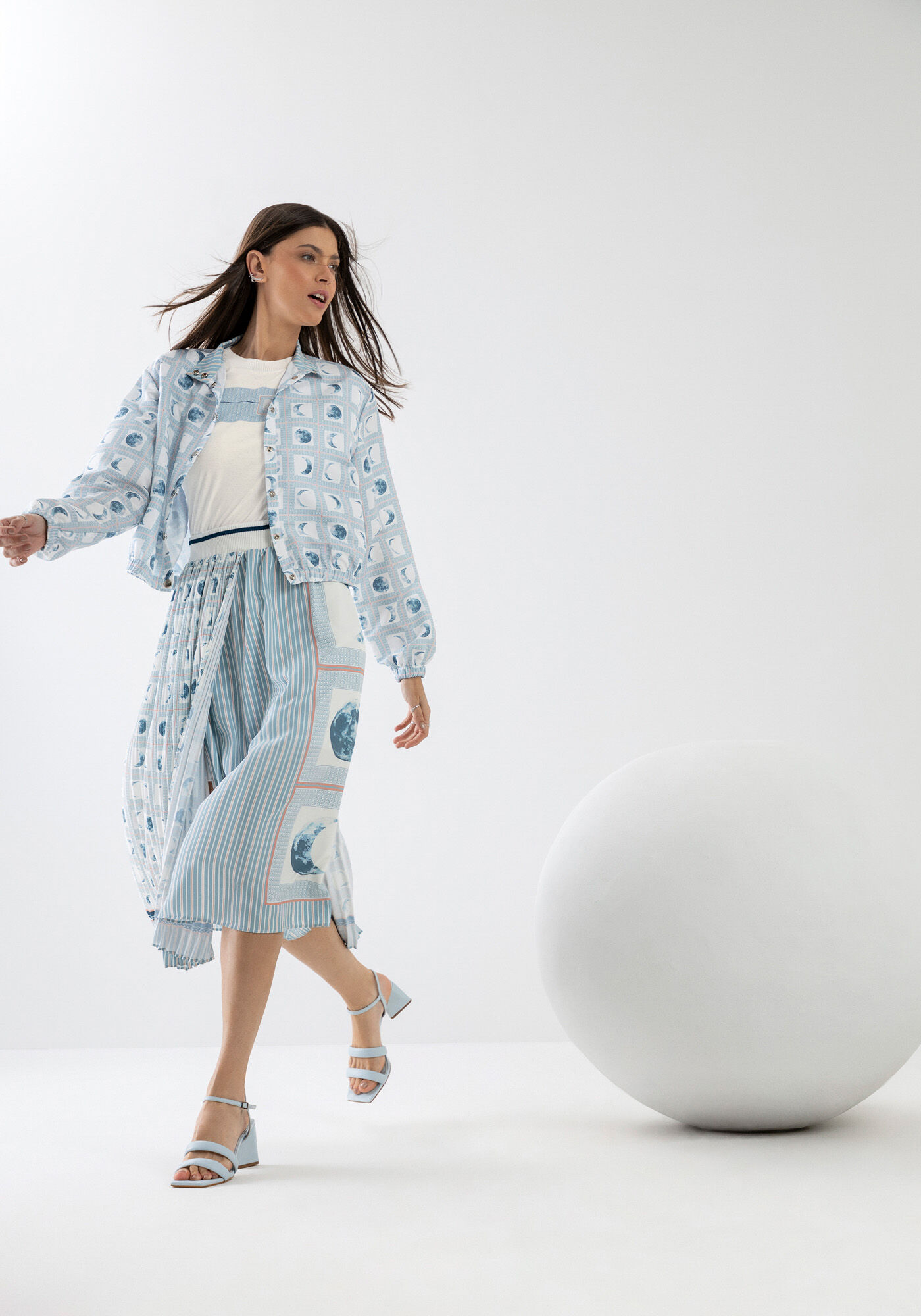 Saia Midi Assim&eacute;trica com Recorte Plissado, , large.