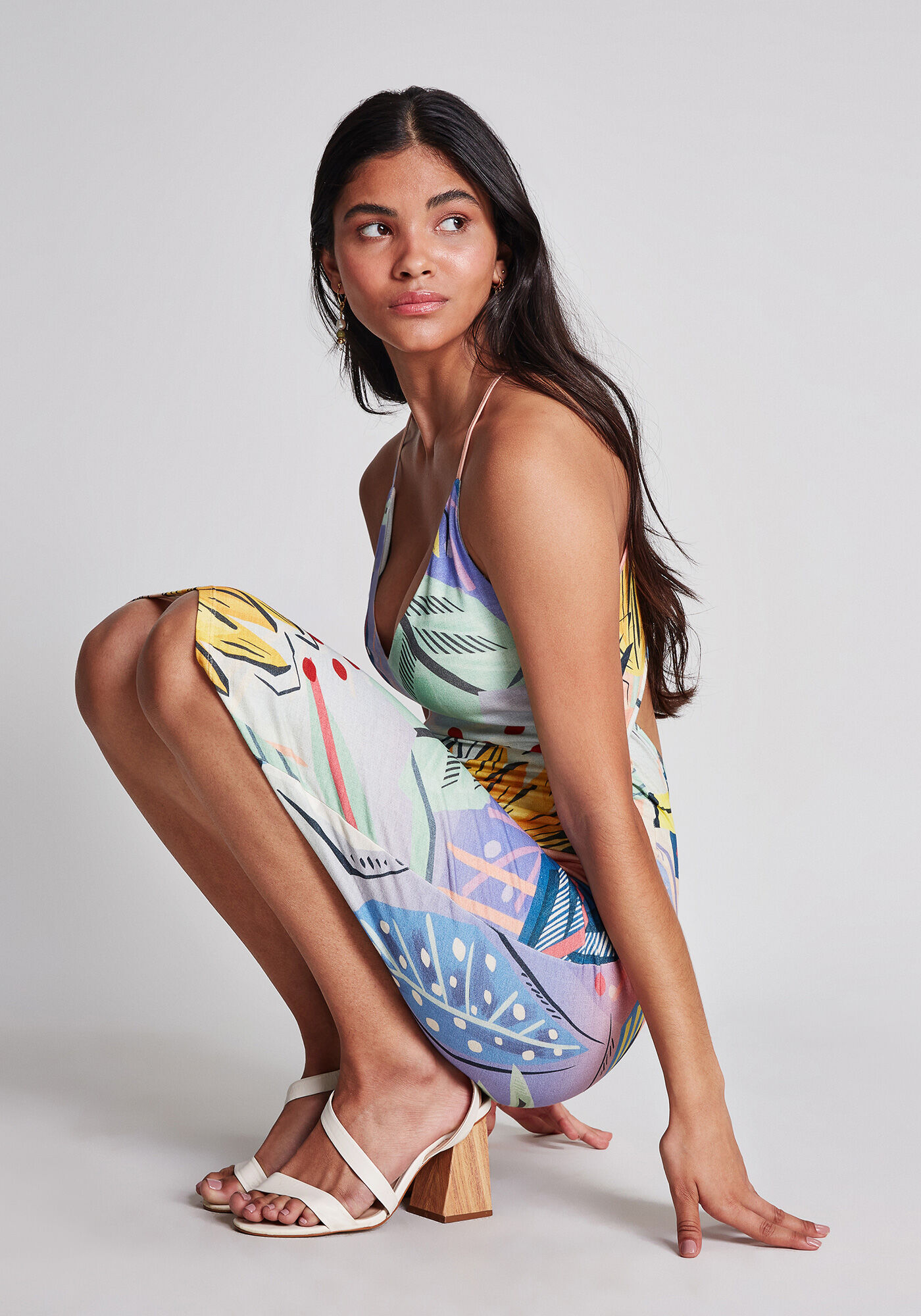 Vestido M&iacute;di Recorte Costas, , large.