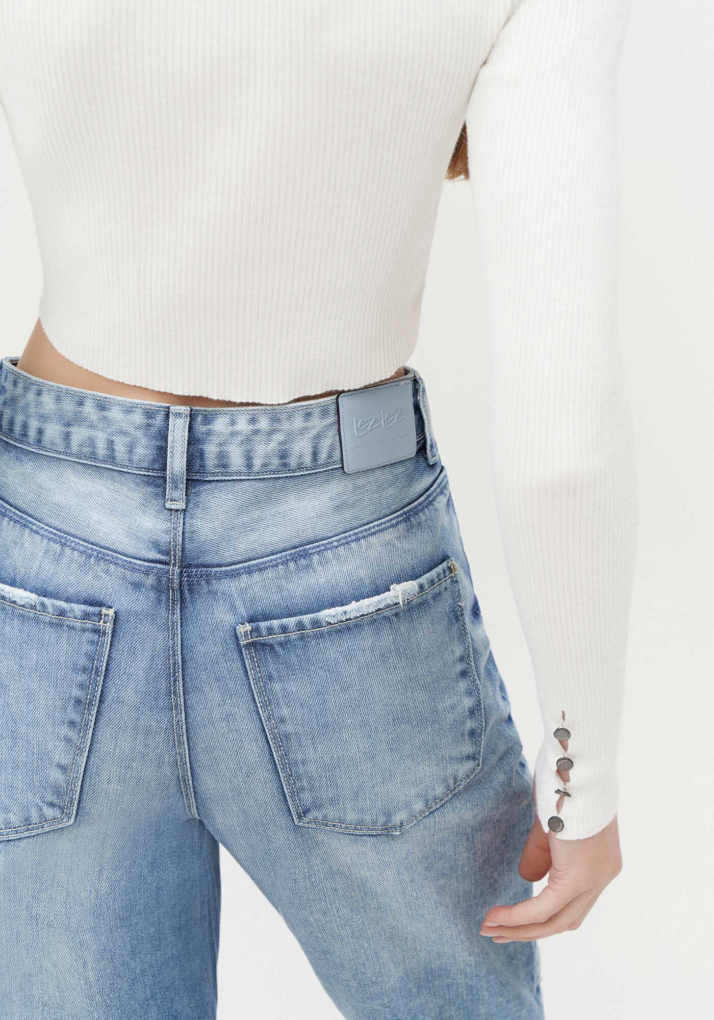 Cal&ccedil;a Jeans Mom Cropped Super Alta Destroyed, , large.