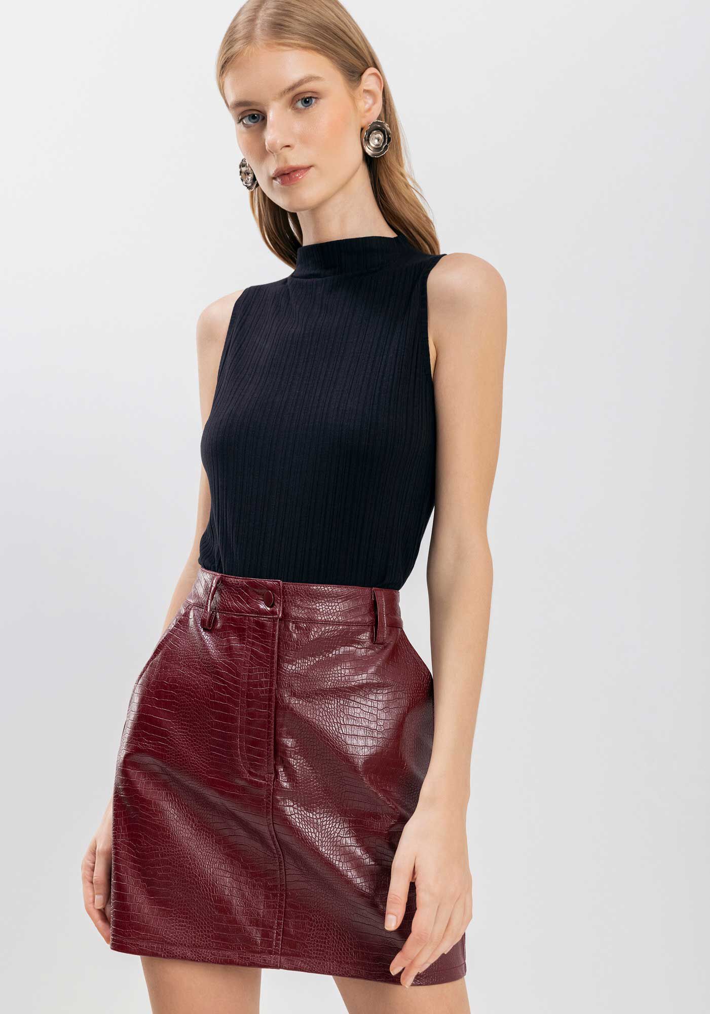 Blusa B&aacute;sica Em Malha Canelada Com Gola, , large.