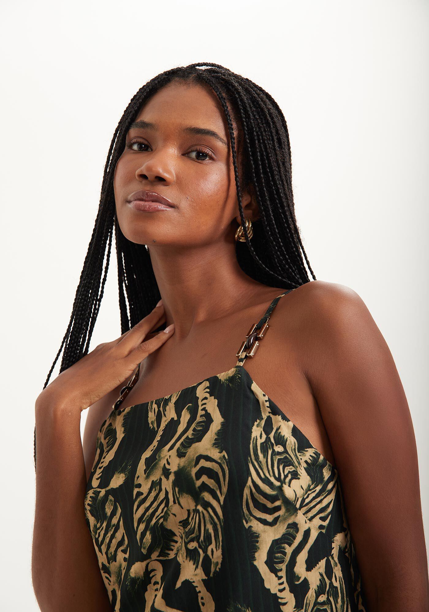 Blusa Estampada Em Viscose Com Enfeite Nas Al&ccedil;as, , large.