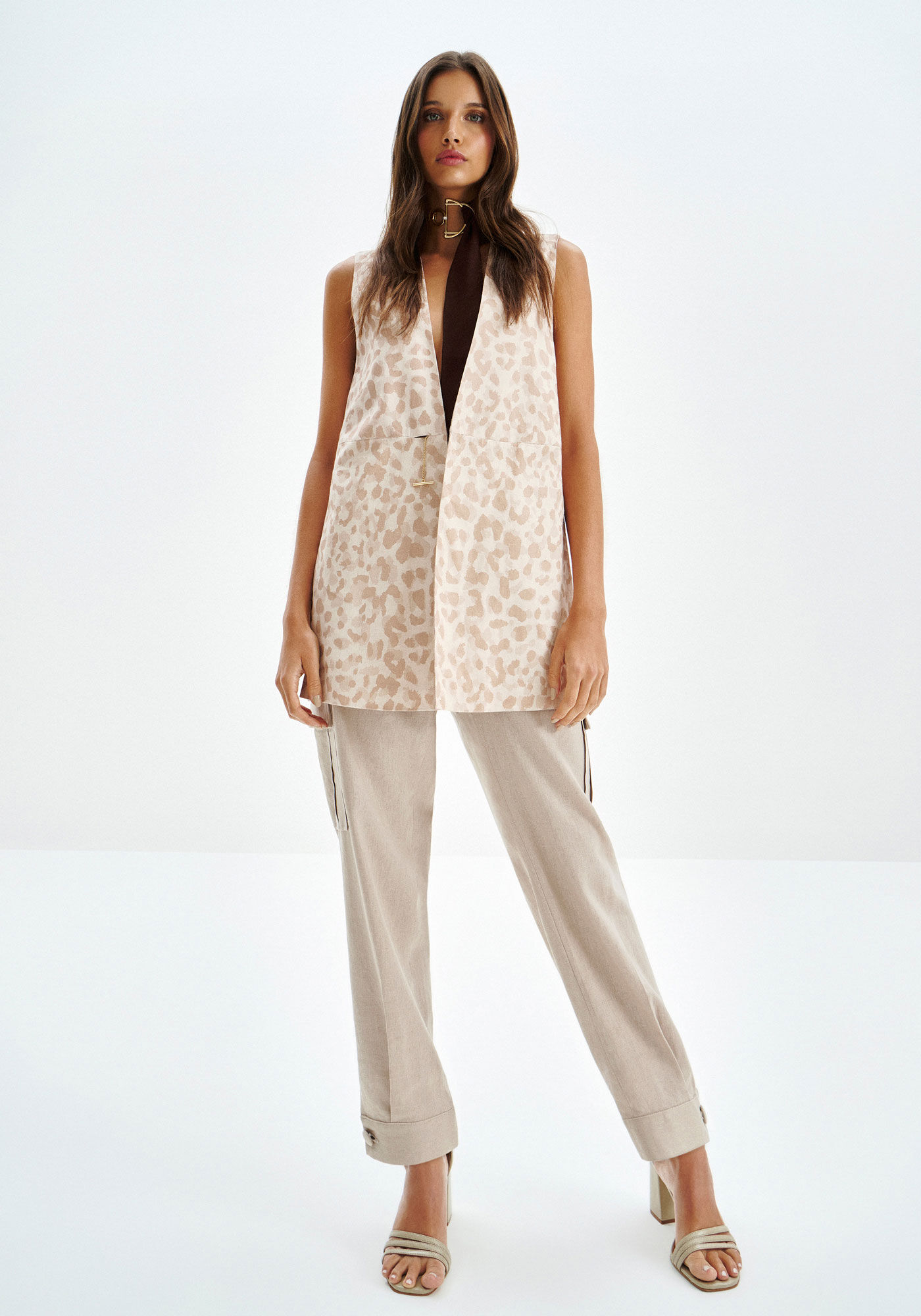 Colete Alongado em Linho com Estampa On&ccedil;a, , large.