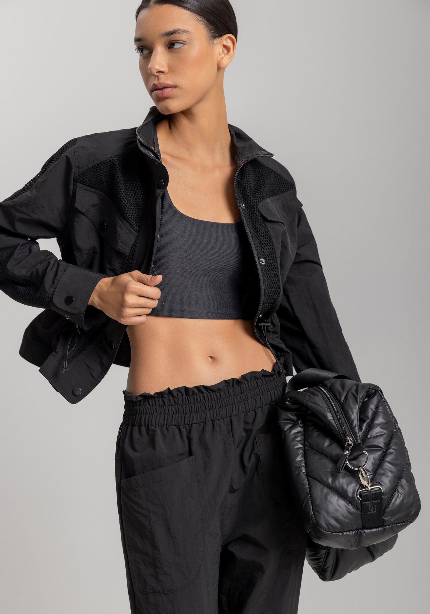 Jaqueta Cropped De Mangas Longas Com Gola Alta Move, PRETO, large.