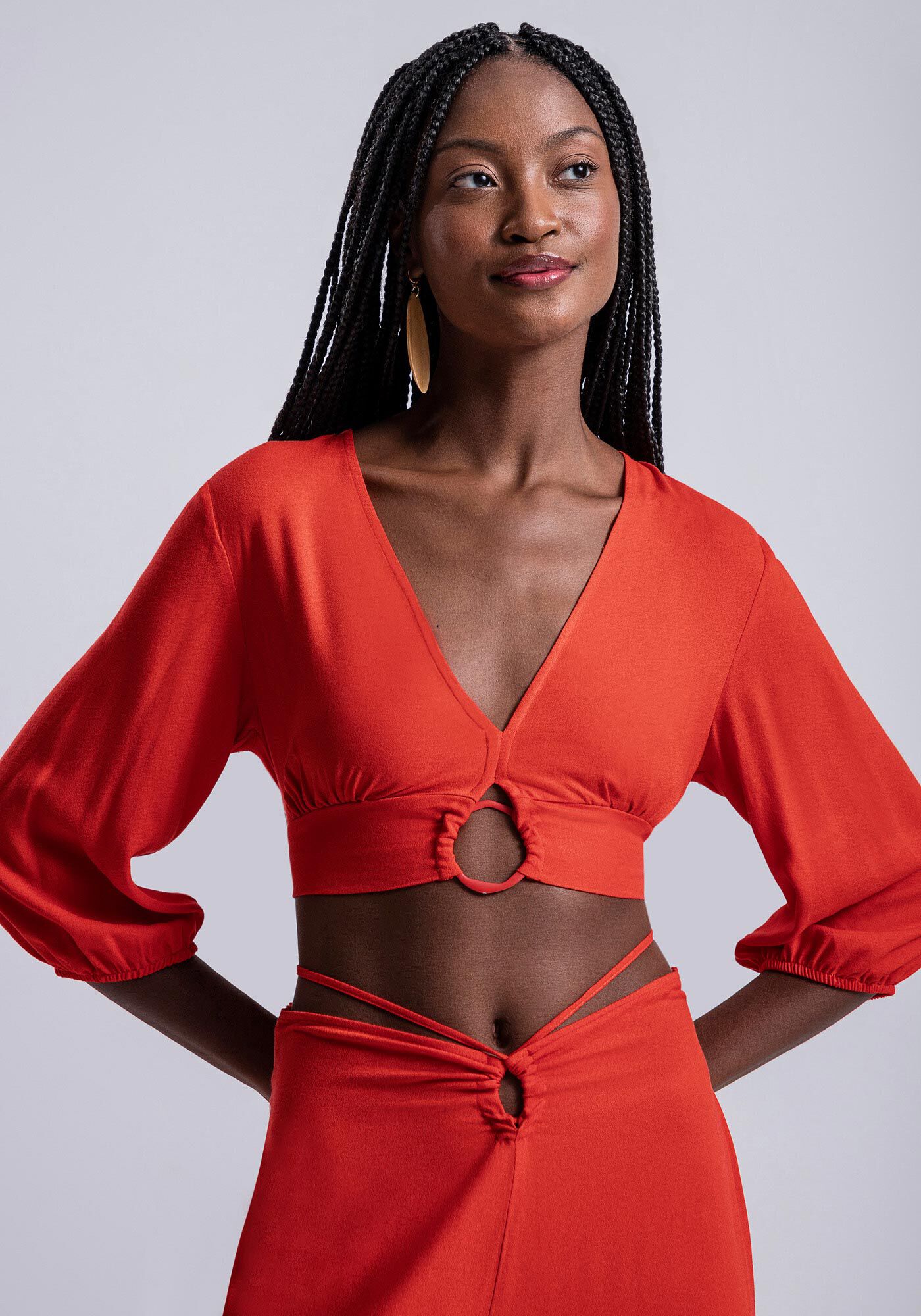 Blusa Cropped em Crepe com Recorte Argola, , large.