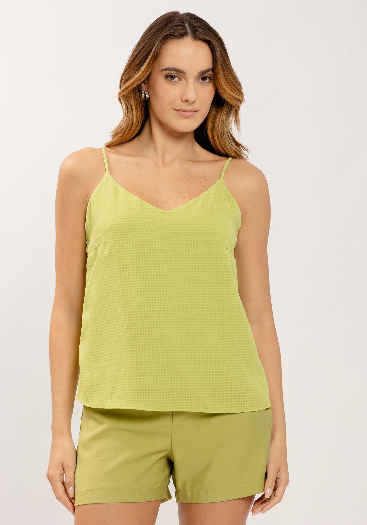 Blusa com Al&ccedil;as em Tecido Maquinetado, , large.