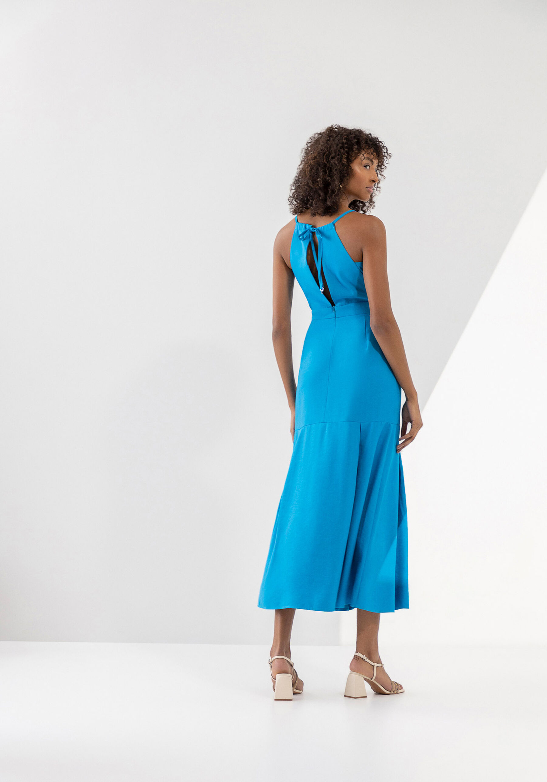 Vestido Midi com Alças e Recorte Godê Barra, . Vestido Midi com Alças e Recorte Godê Barra, , large.