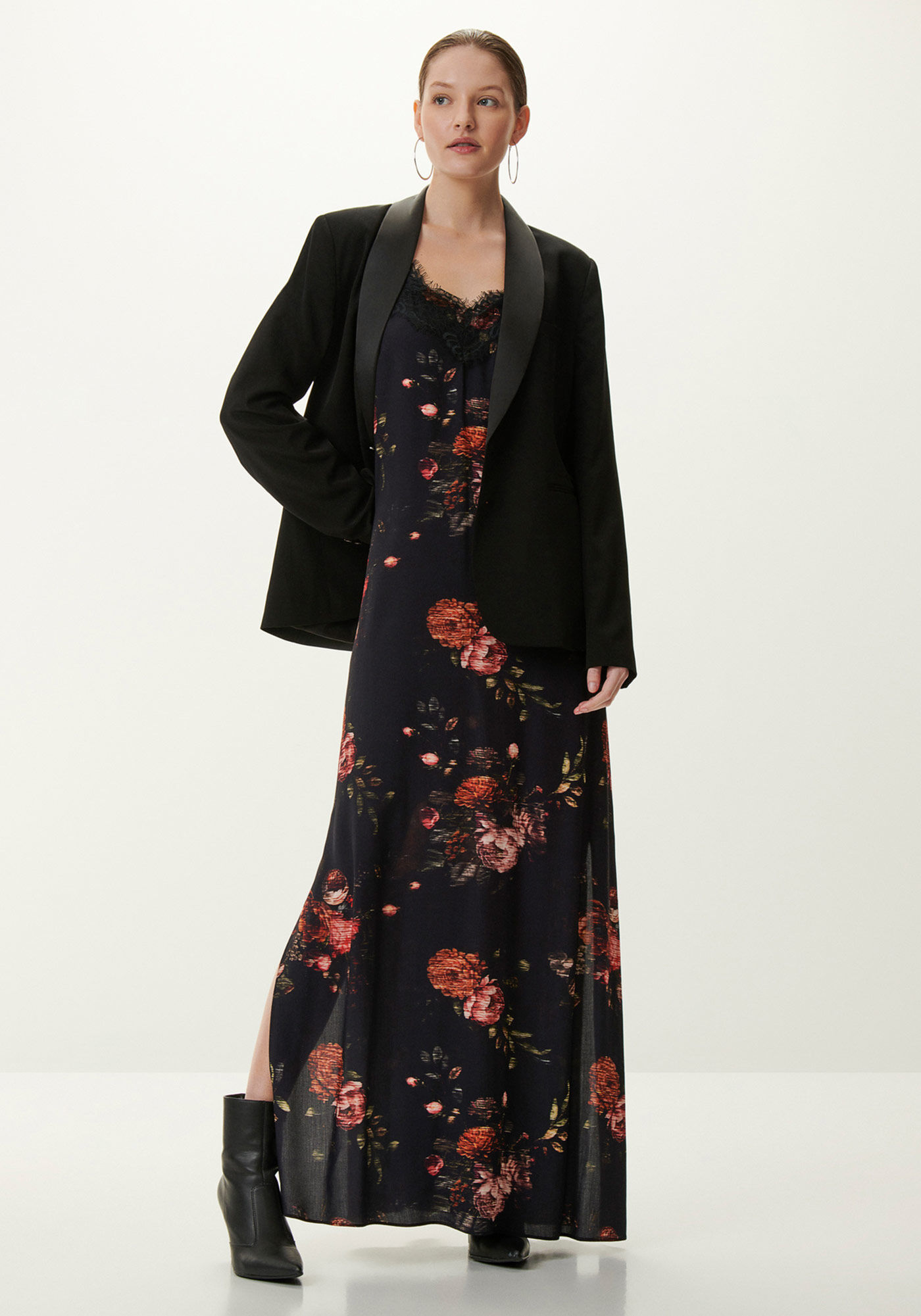 Vestido Longo Slip Estampado em Viscose com Renda, VIENA, large.