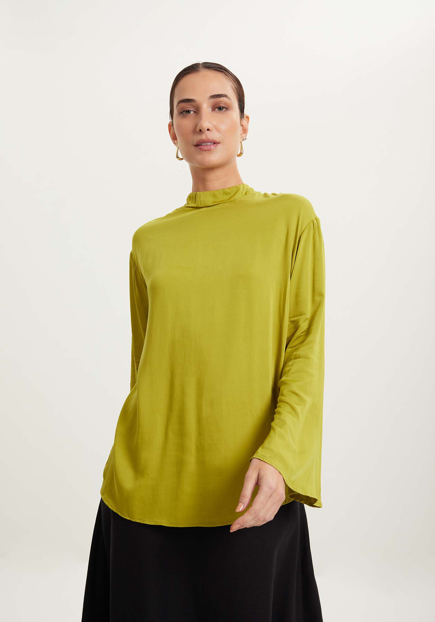 Blusa Alongada De Mangas Com Gola Alta E Amarra&ccedil;&atilde;o, VERDE NEW SOFT, large.