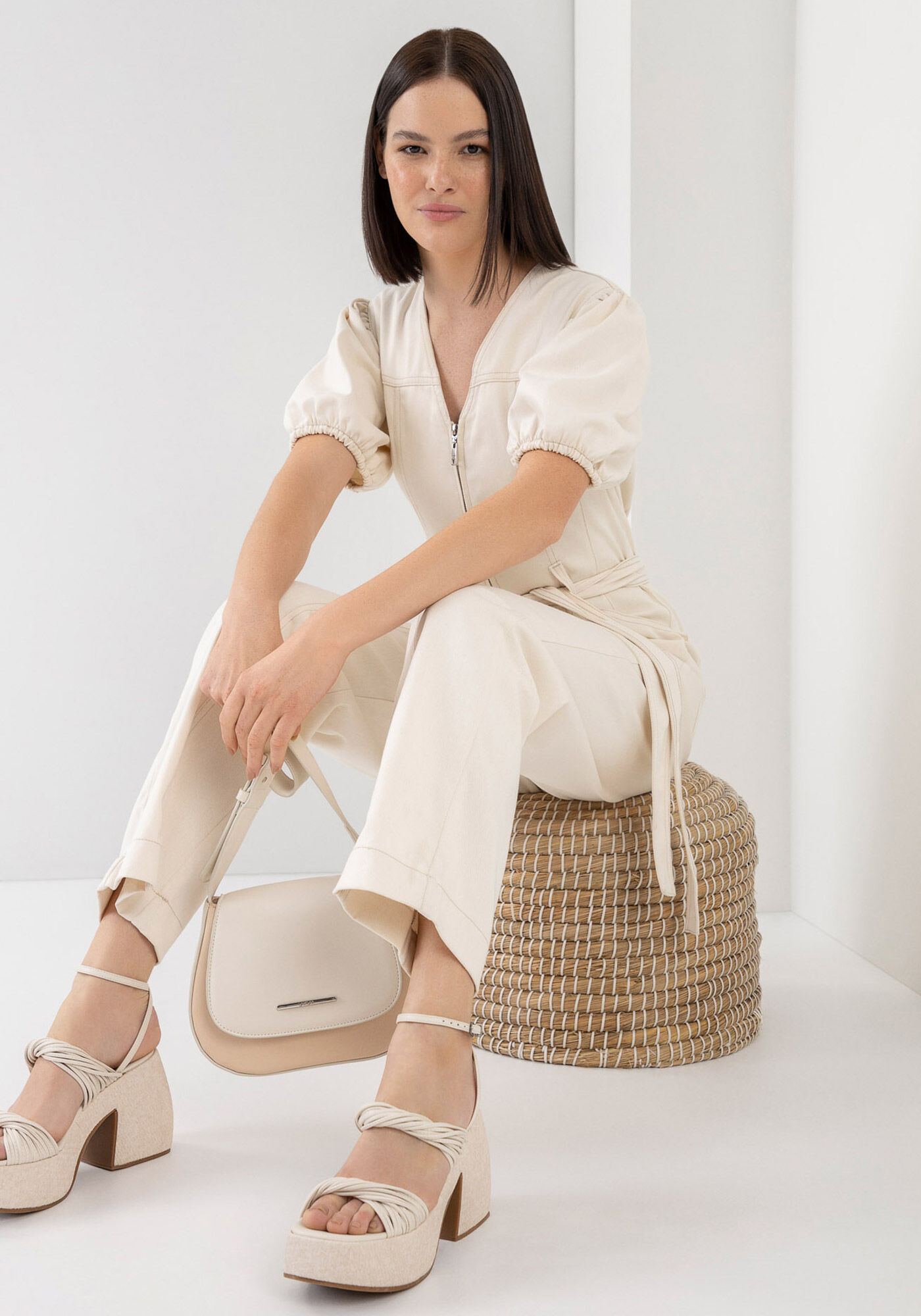 Macac&atilde;o Sarja Longo Manga Curta com Cinto, , large.