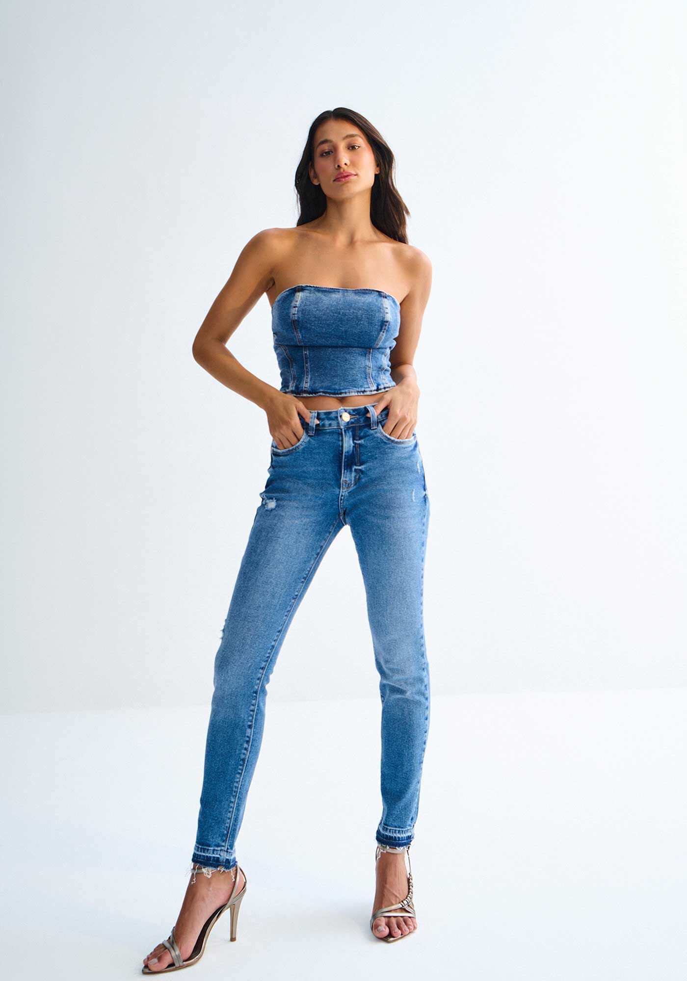 Cal&ccedil;a Jeans Skinny Cropped Cintura M&eacute;dia com Detalhe Barra, , large.