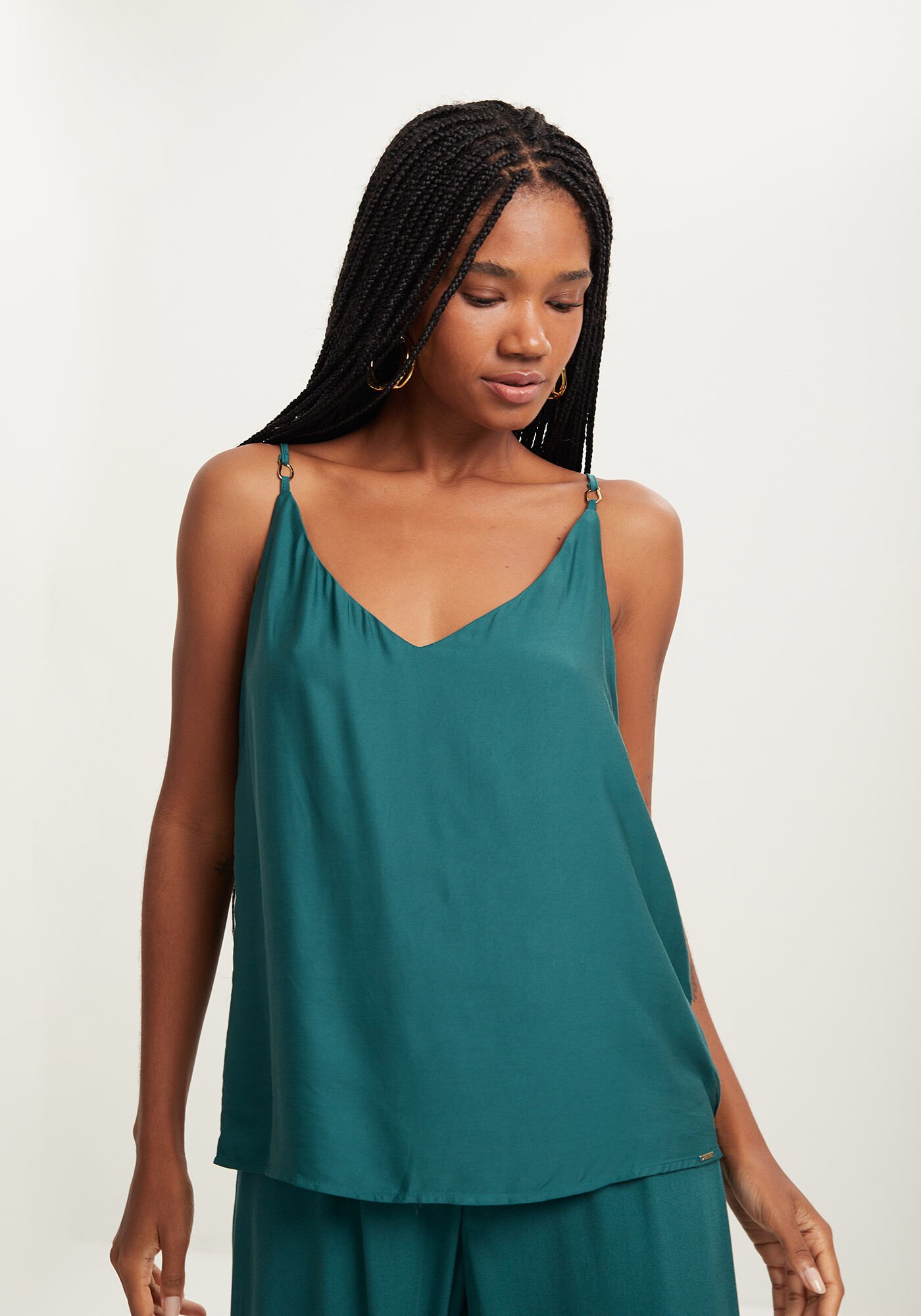 Blusa B&aacute;sica De Al&ccedil;as Finas Com Decote V Em Viscose, , large.