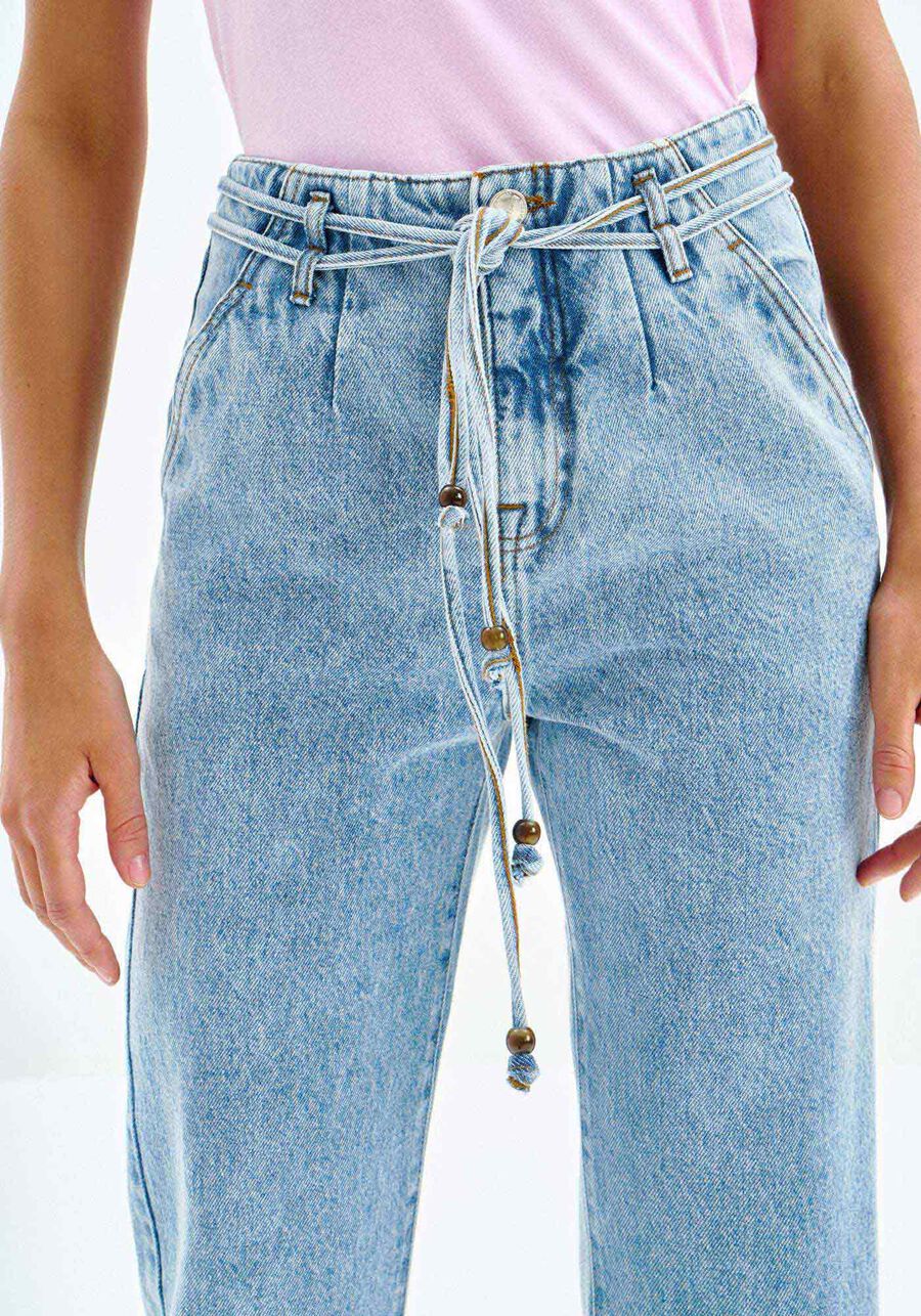 Calça Jeans Slouchy Cintura Alta com Cinto Corda, JEANS. Calça Jeans Slouchy Cintura Alta com Cinto Corda, JEANS, large.