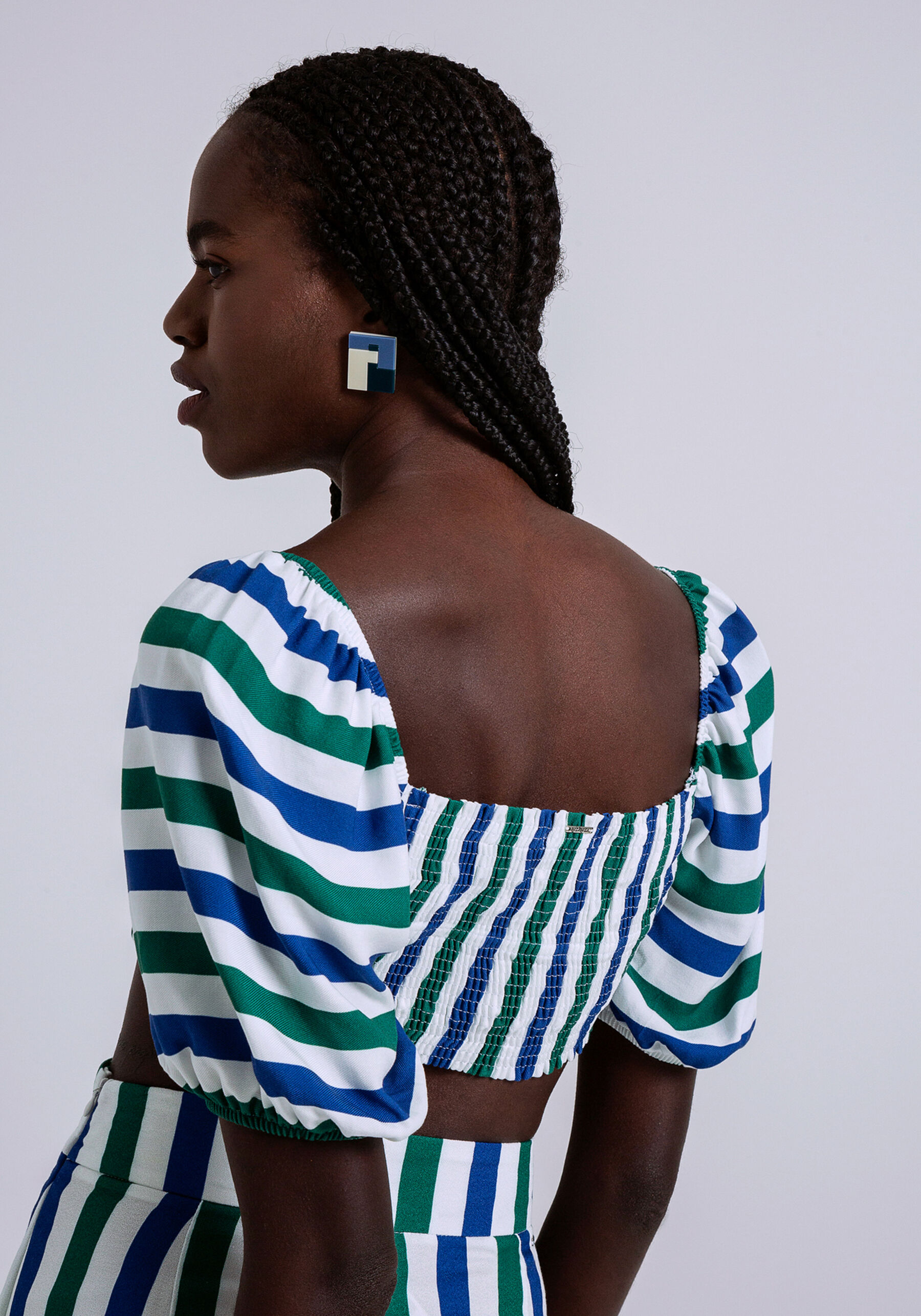 Blusa Cropped em Tecido com Manga Bufante, ALTO DO MOURA. Blusa Cropped em Tecido com Manga Bufante, ALTO DO MOURA, large.
