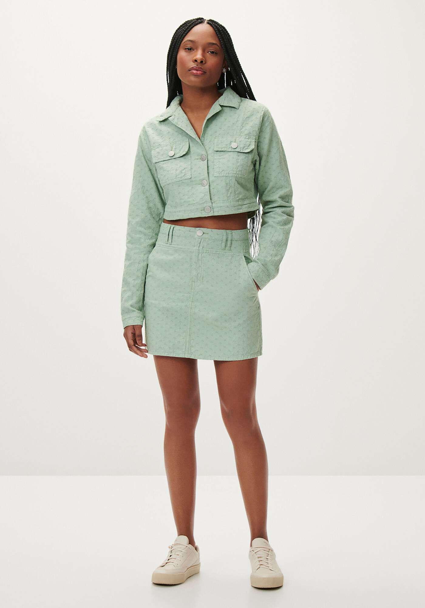 Saia Curta Sarja com Textura Sustent&aacute;vel, , large.