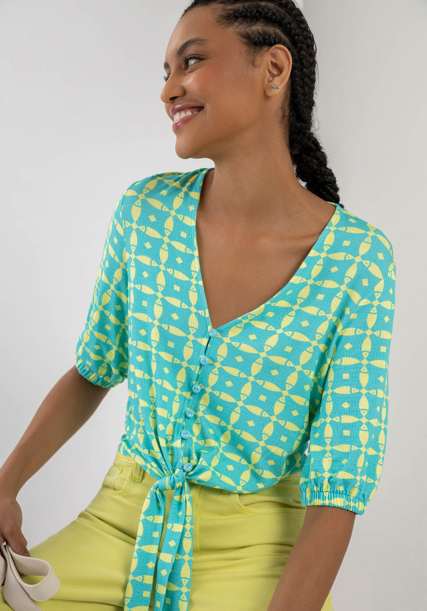 Blusa Manga Curta com Amarra&ccedil;&atilde;o Barra, , large.