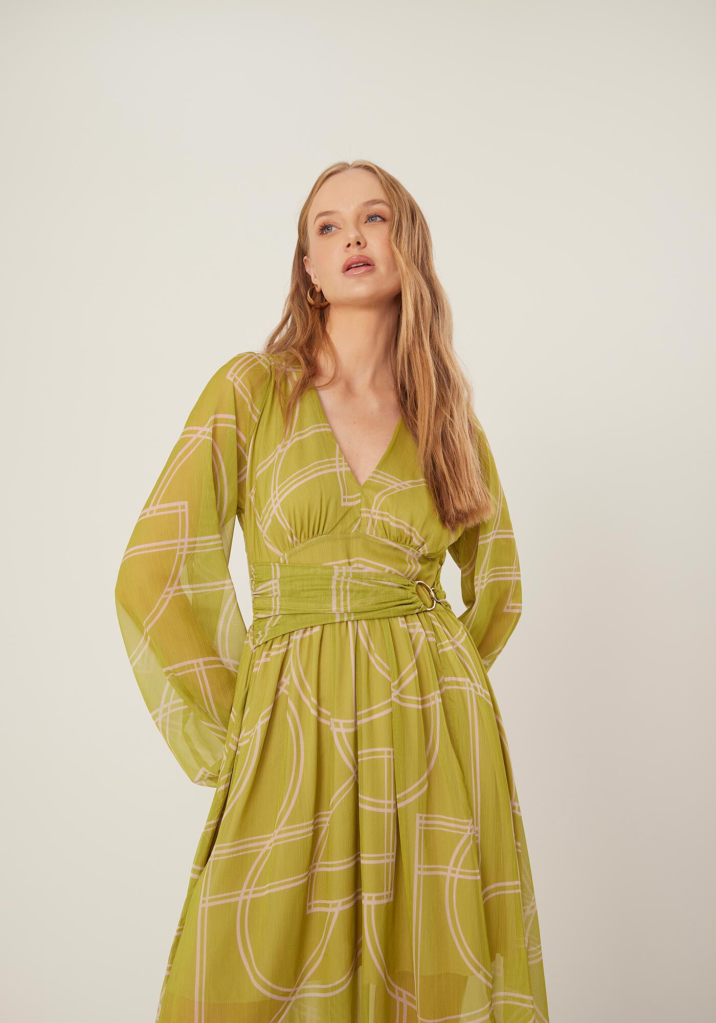 Vestido Longo Estampado Com Mangas Amplas E Fenda Lateral, , large.