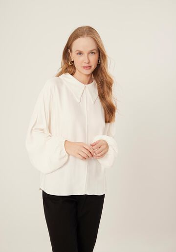 Blusa Em Crepe De Viscose Com Mangas Amplas E Gola Camisa, BRANCO OFF WHITE. Blusa Em Crepe De Viscose Com Mangas Amplas E Gola Camisa, BRANCO OFF WHITE, large.