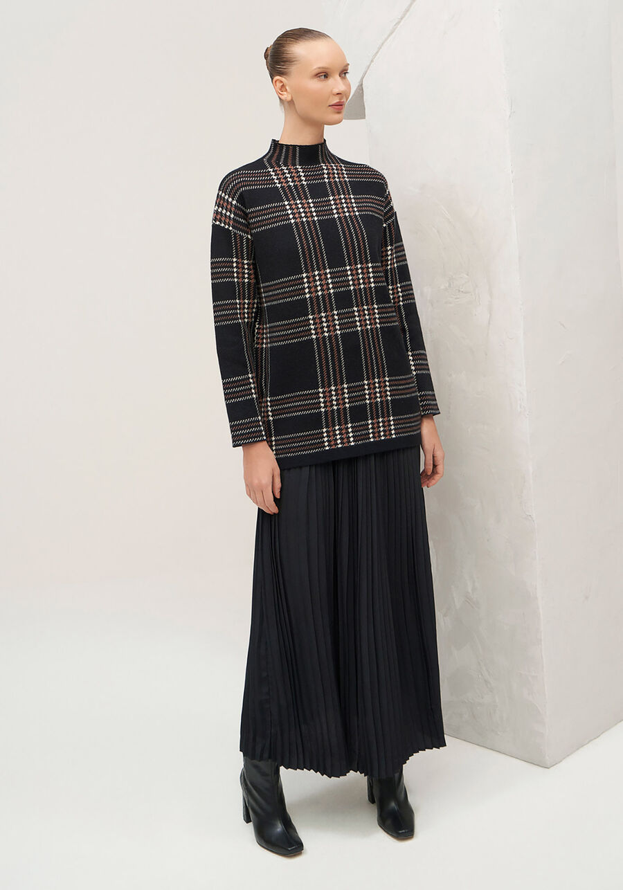 Blusão Alongado Xadrez em Tricô com Gola Alta, PRETO REATIVO. Blusão Alongado Xadrez em Tricô com Gola Alta, PRETO REATIVO, large.