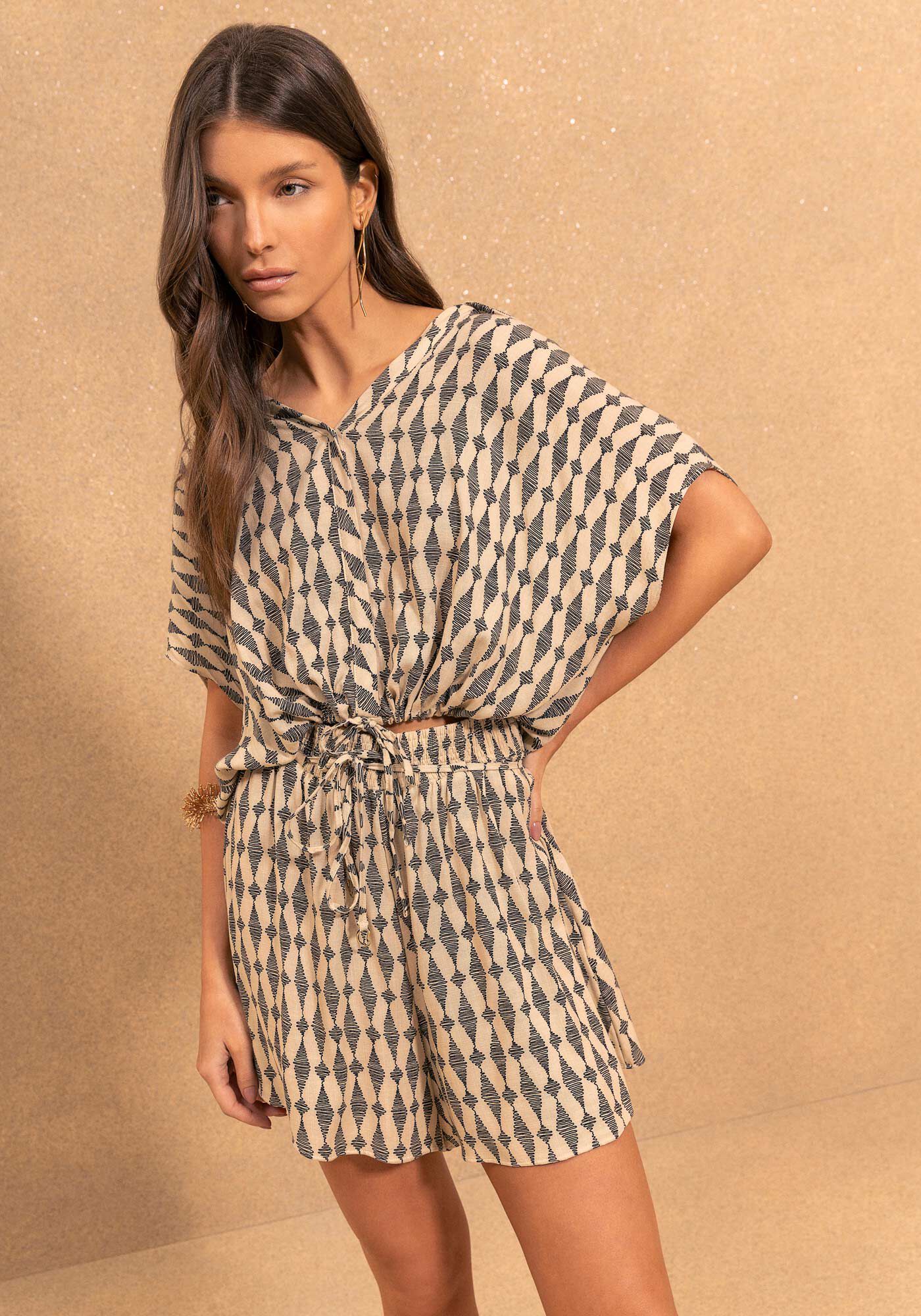 Shorts Estampado De Cintura Alta Com Passantes E Cord&atilde;o, CORDOES BEGE, large.