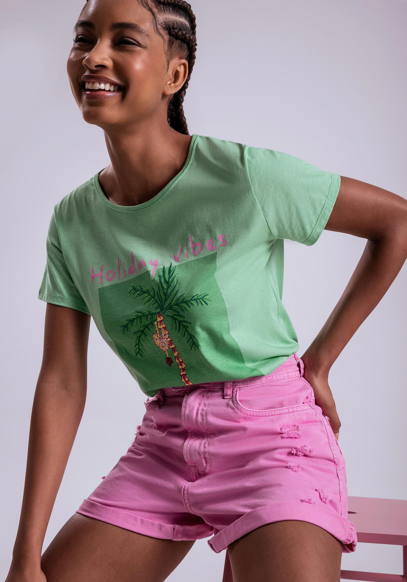 Blusa Manga Curta com Estampa Holiday, VERDE PORTULACA, large.