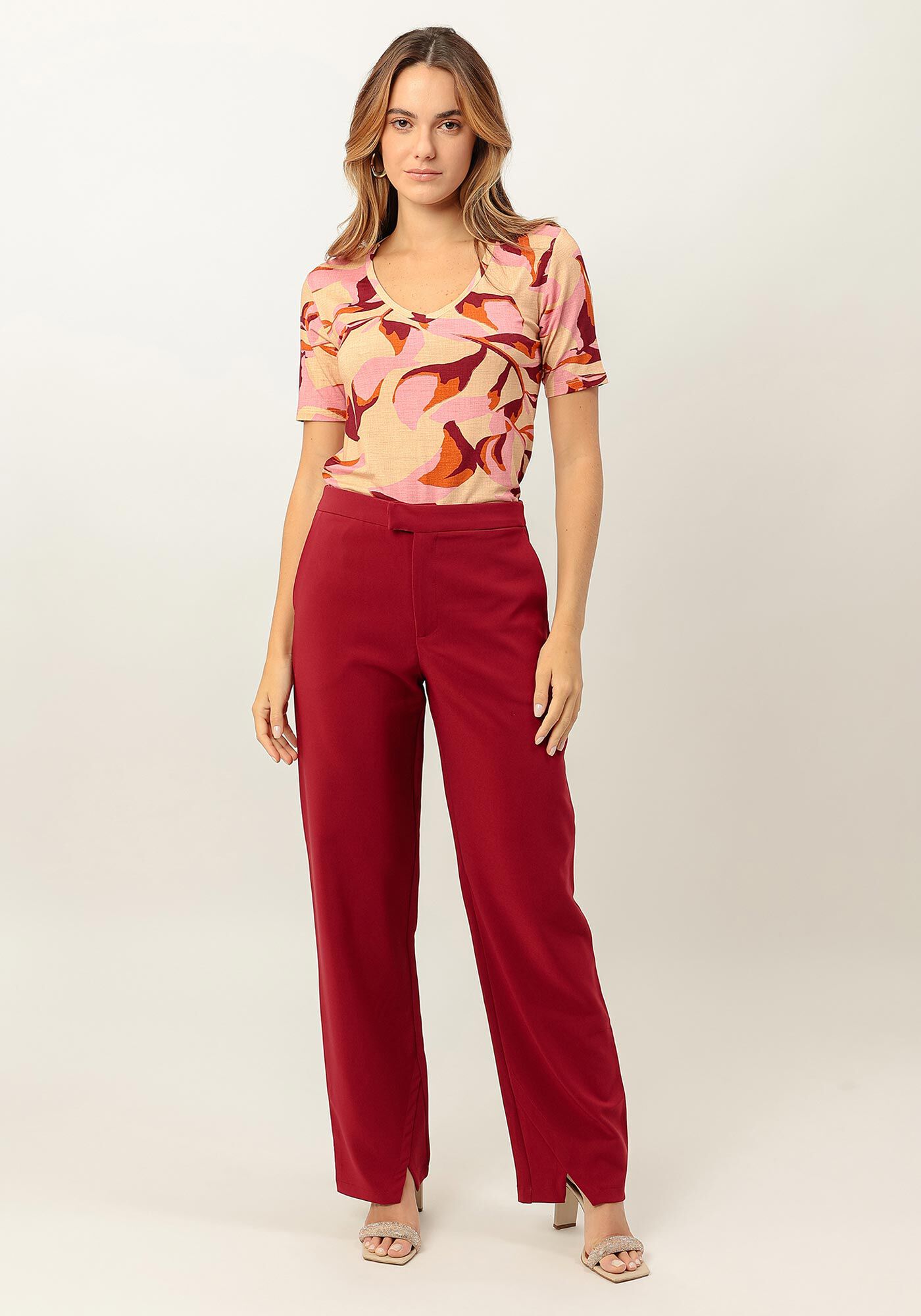 Blusa Estampada em Malha Viscose com Decote V, , large.