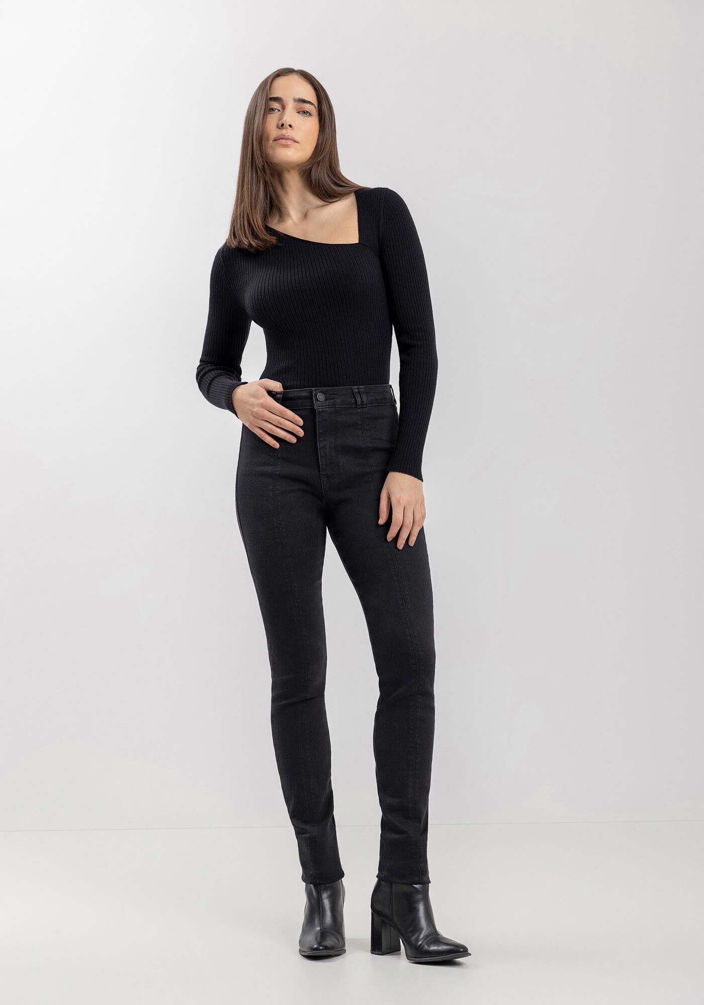 Cal&ccedil;a Jeans Jegging Com Cintura Alta E Costura Central, , large.