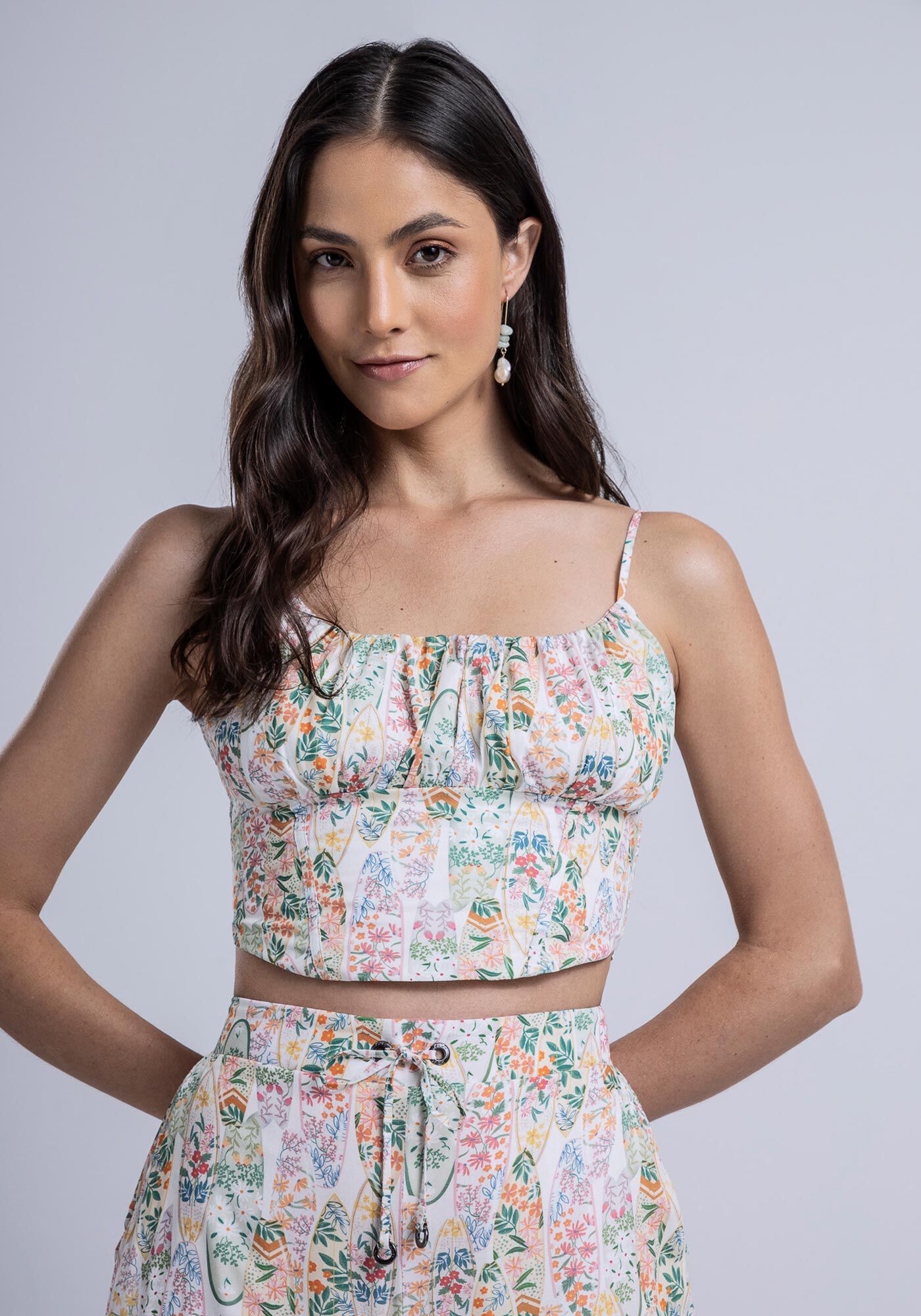 Blusa Cropped em Crepe com Decote Franzido, , large.