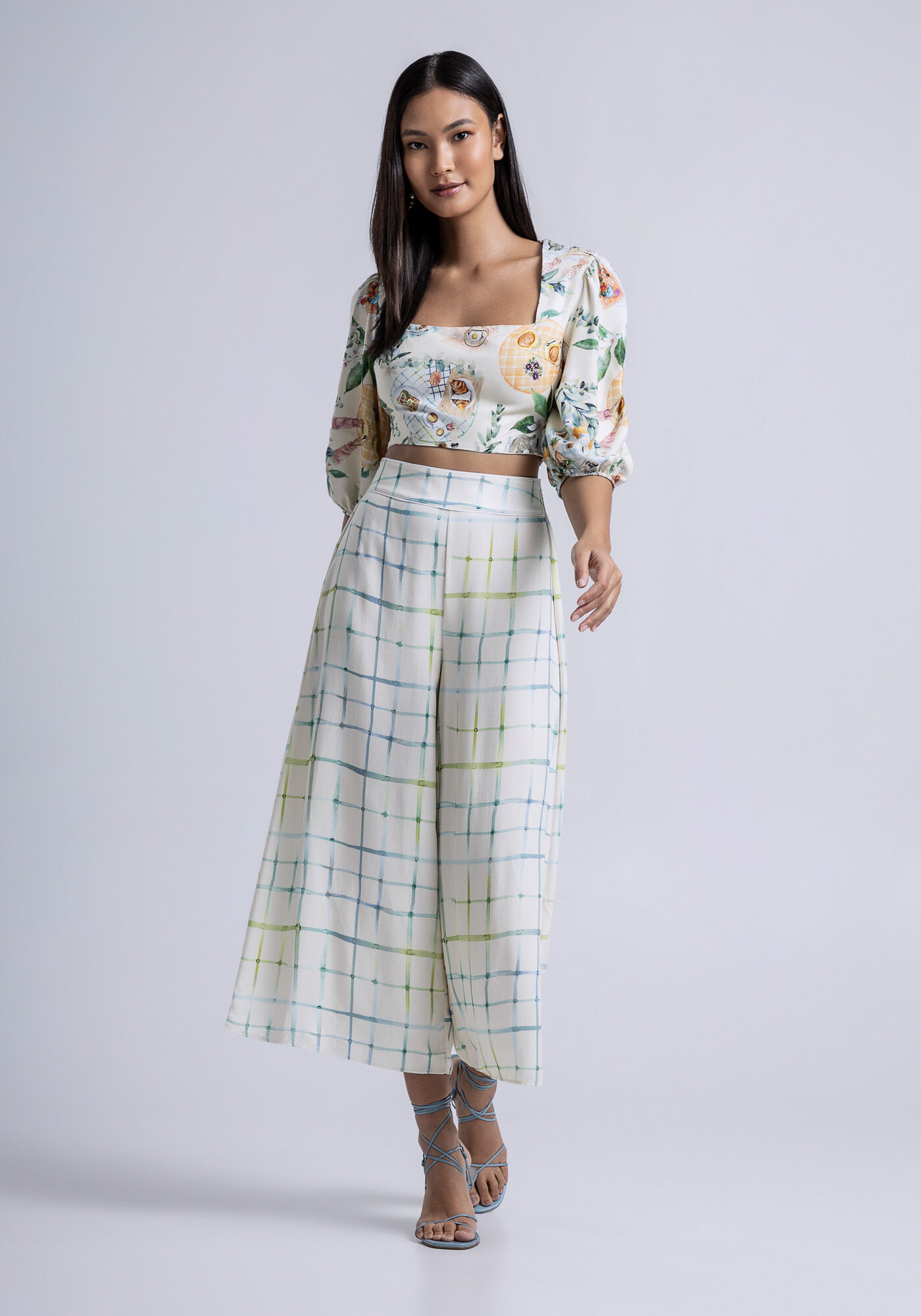 Blusa Manga Bufante em Crepe com Recorte Costas, , large.