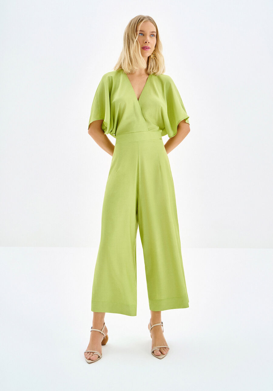 Macacão Midi em Viscose com Decote Transpassado, VERDE CIMENS. Macacão Midi em Viscose com Decote Transpassado, VERDE CIMENS, large.