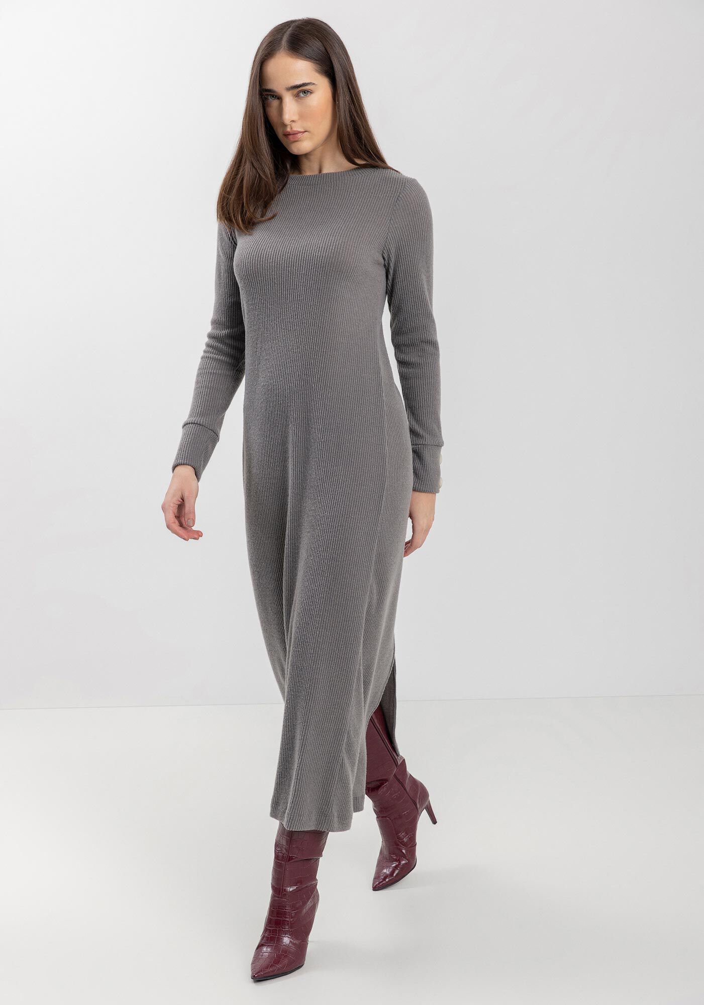 Vestido Midi Ch&aacute; De Mangas Longas Em Malha Canelada, , large.