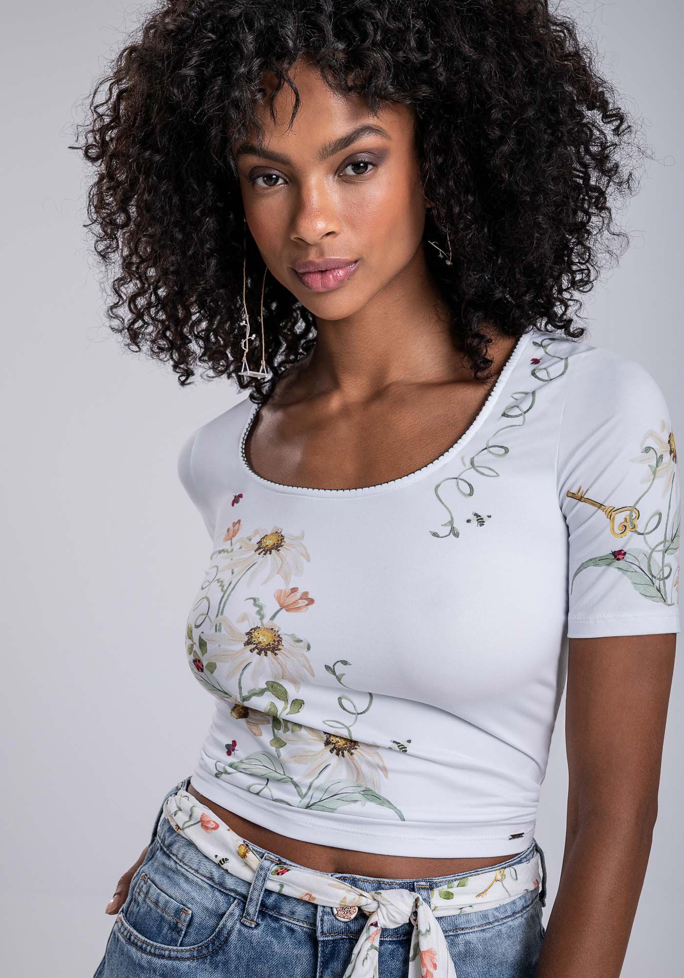 Blusa Manga Curta em Malha Estampada, JARDIM SURREAL, large.