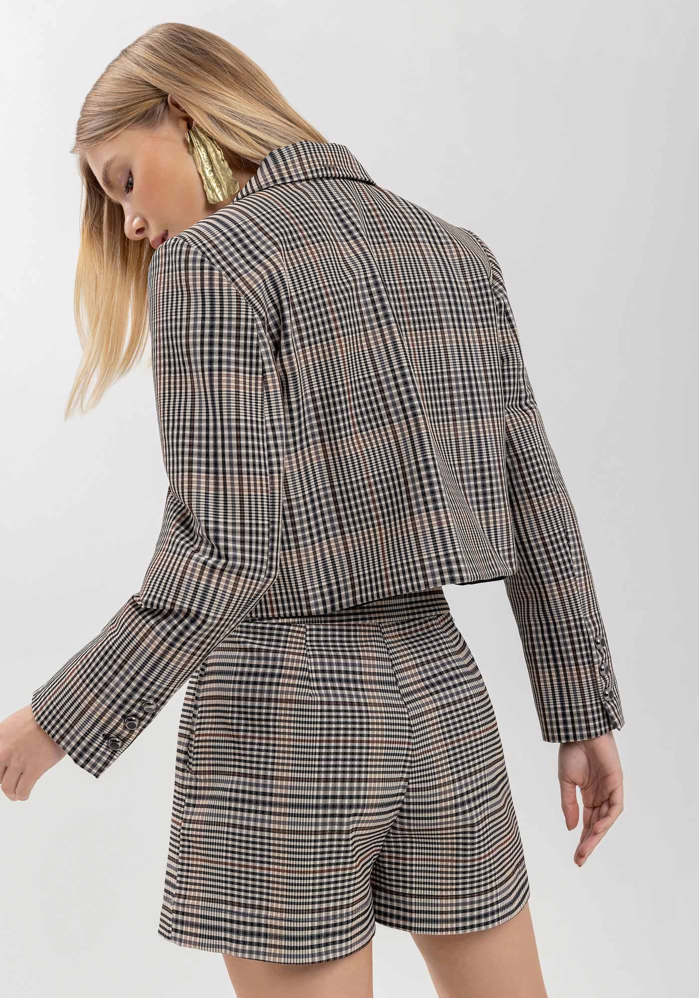 Blazer Cropped Xadrez Com Lapelas E Bot&otilde;es Frontais, BEGE CENTURY, large.