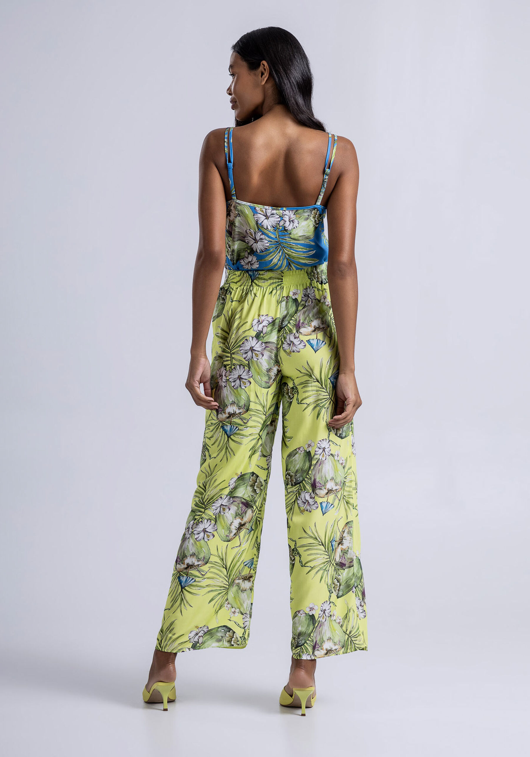 Blusa Alças em Viscose Estampada com Pregas, AGUA DE COCO. Blusa Alças em Viscose Estampada com Pregas, AGUA DE COCO, large.