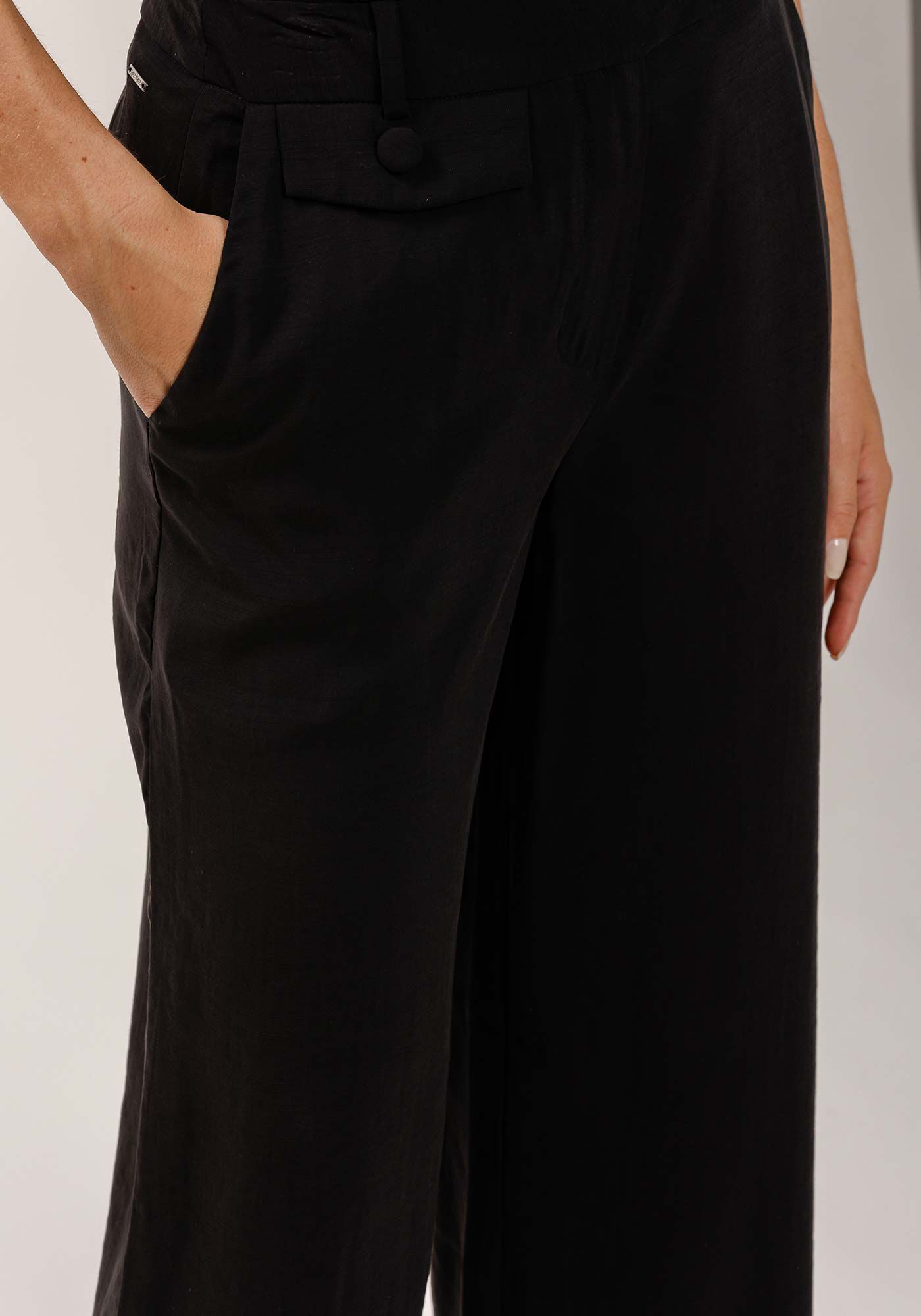 Cal&ccedil;a Wide Leg Alfaiataria com Detalhe Lapela, , large.