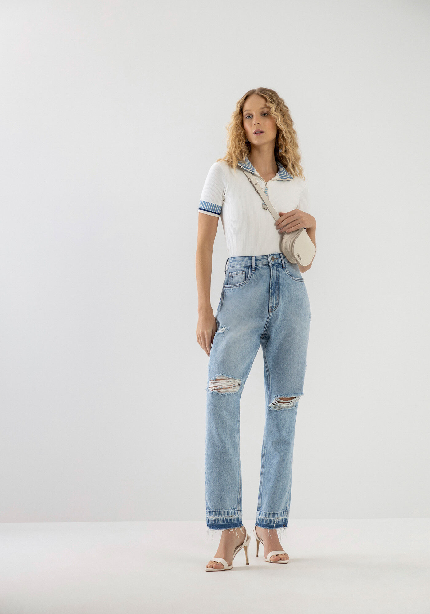 Blusa Canelada com Gola Alta e Z&iacute;per, BRANCO OFF WHITE, large.