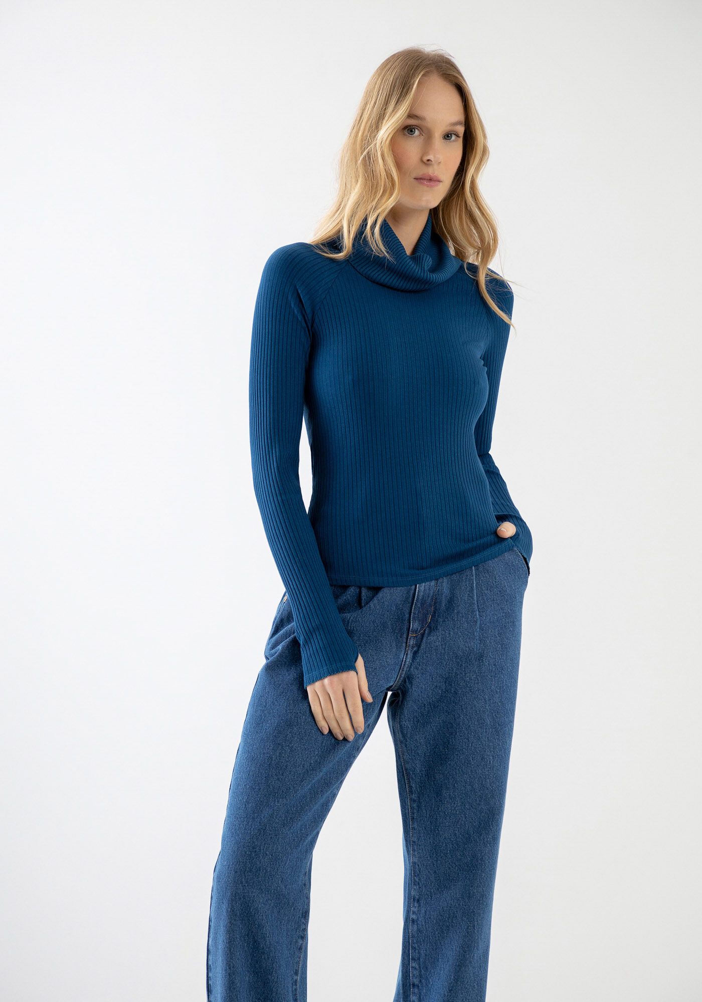 Blusa Manga Longa Canelada com Gola Alta, , large.