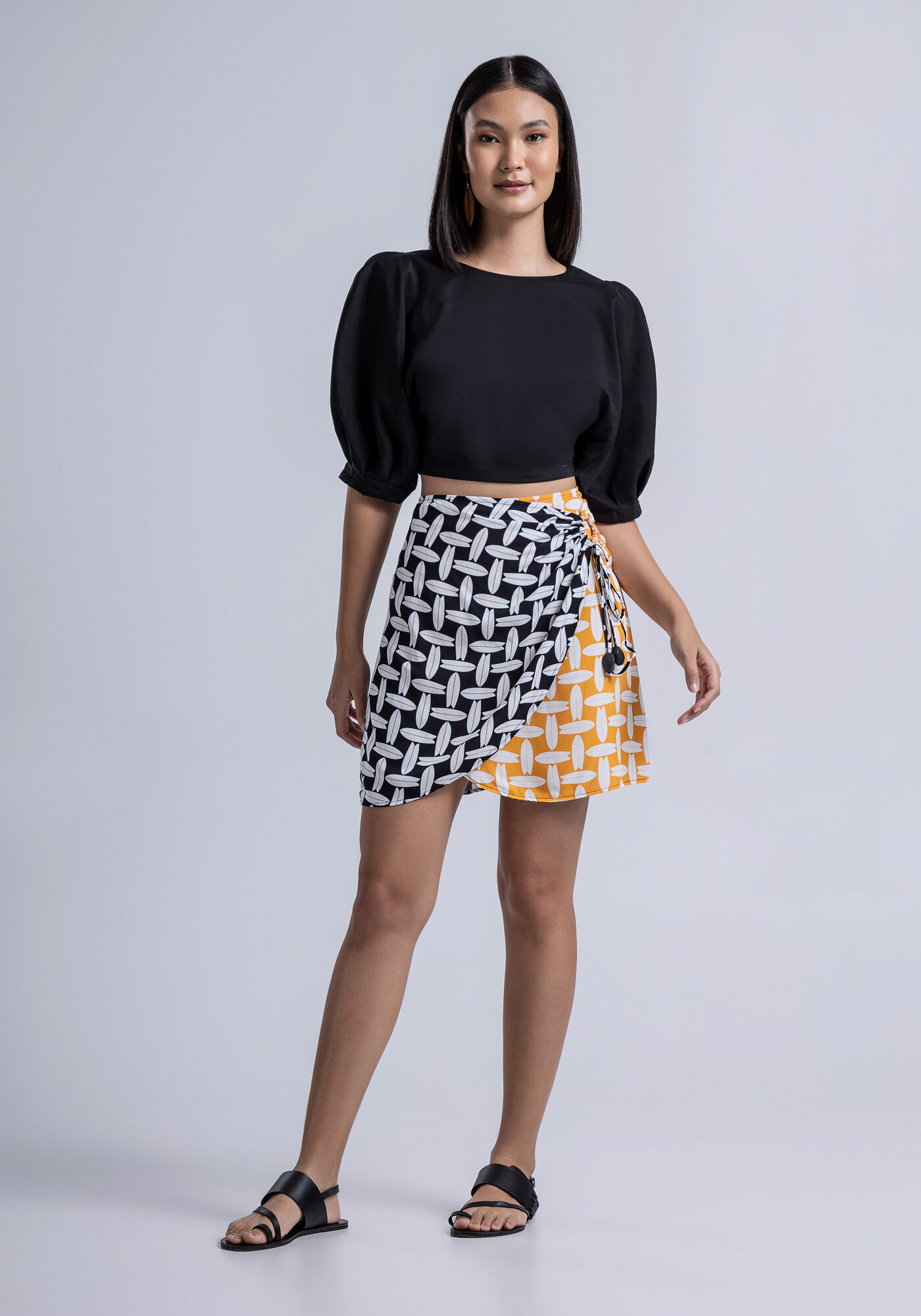 Saia de viscose shop curta