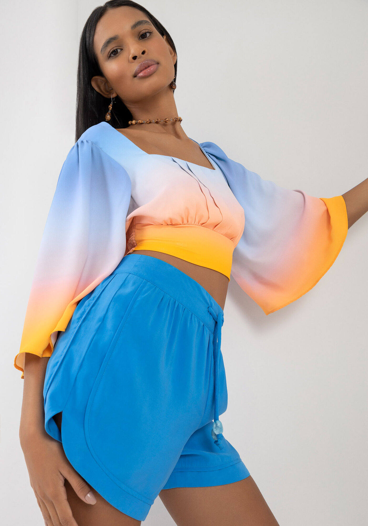 Shorts Cintura Alta com Recorte e Cadar&ccedil;o, AZUL BAIANO, large.