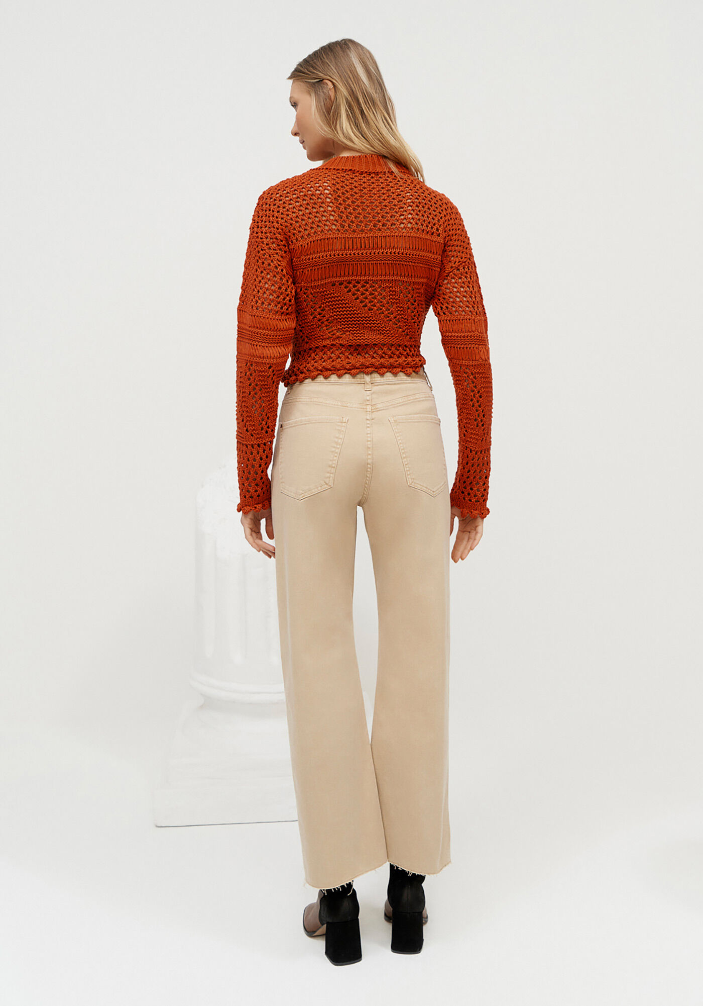 Blus&atilde;o em Tric&ocirc; Vazado com Detalhes Trama, , large.