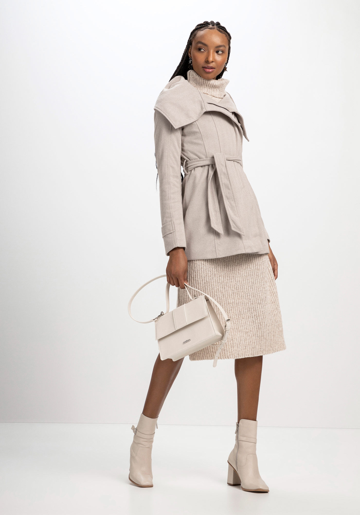 Casaco Sobretudo em L&atilde; Batida com M&aacute;xi Gola e Cinto, , large.