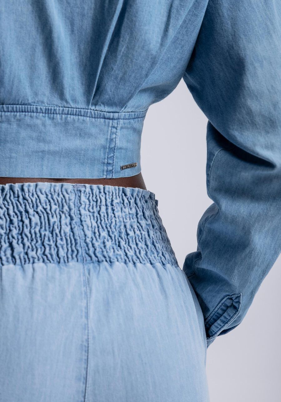 Camisa Jeans Manga Longa Cropped com Recorte Barra, . Camisa Jeans Manga Longa Cropped com Recorte Barra, , large.
