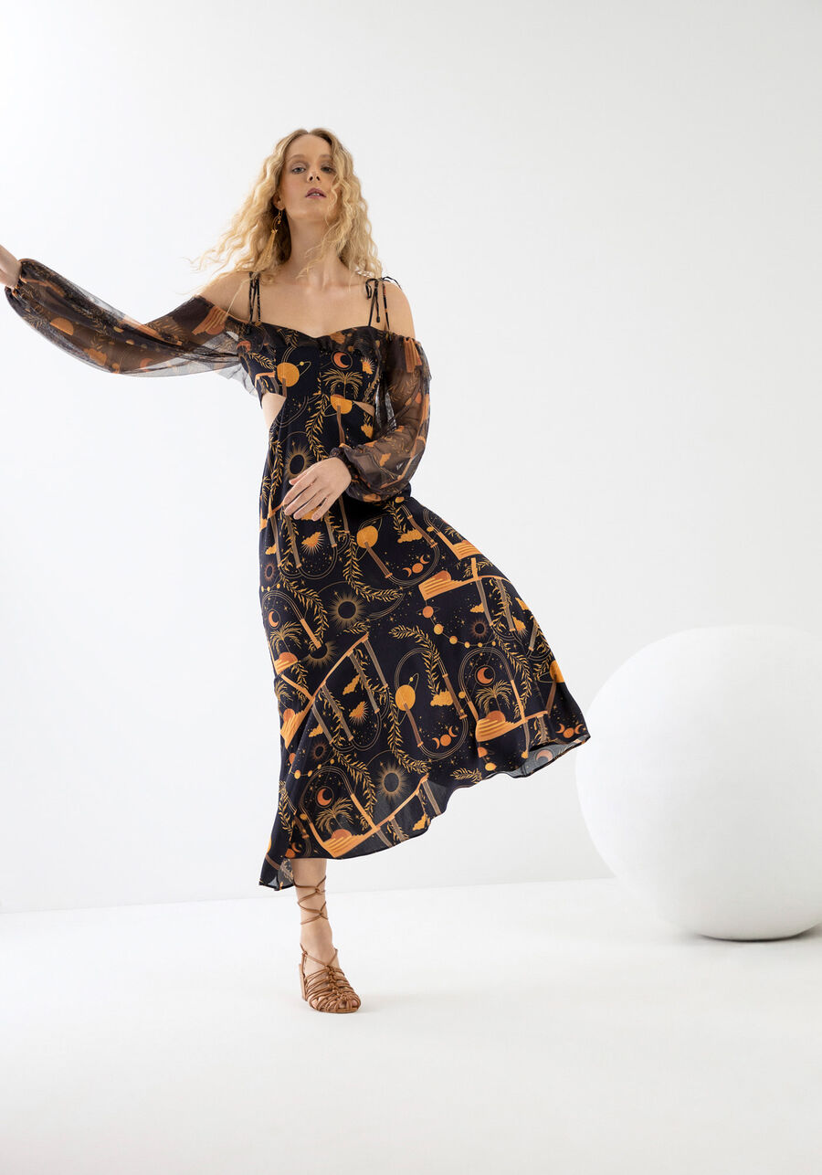 Vestido Midi Estampado com Mangas em Tule, UNIVERSO. Vestido Midi Estampado com Mangas em Tule, UNIVERSO, large.
