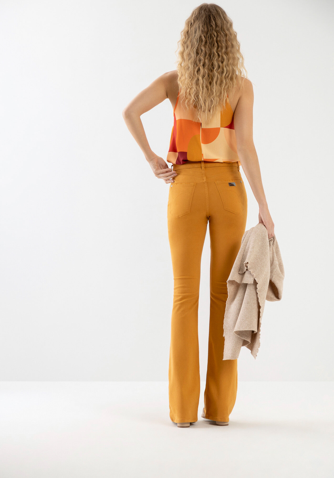 Calça flare amarela sales