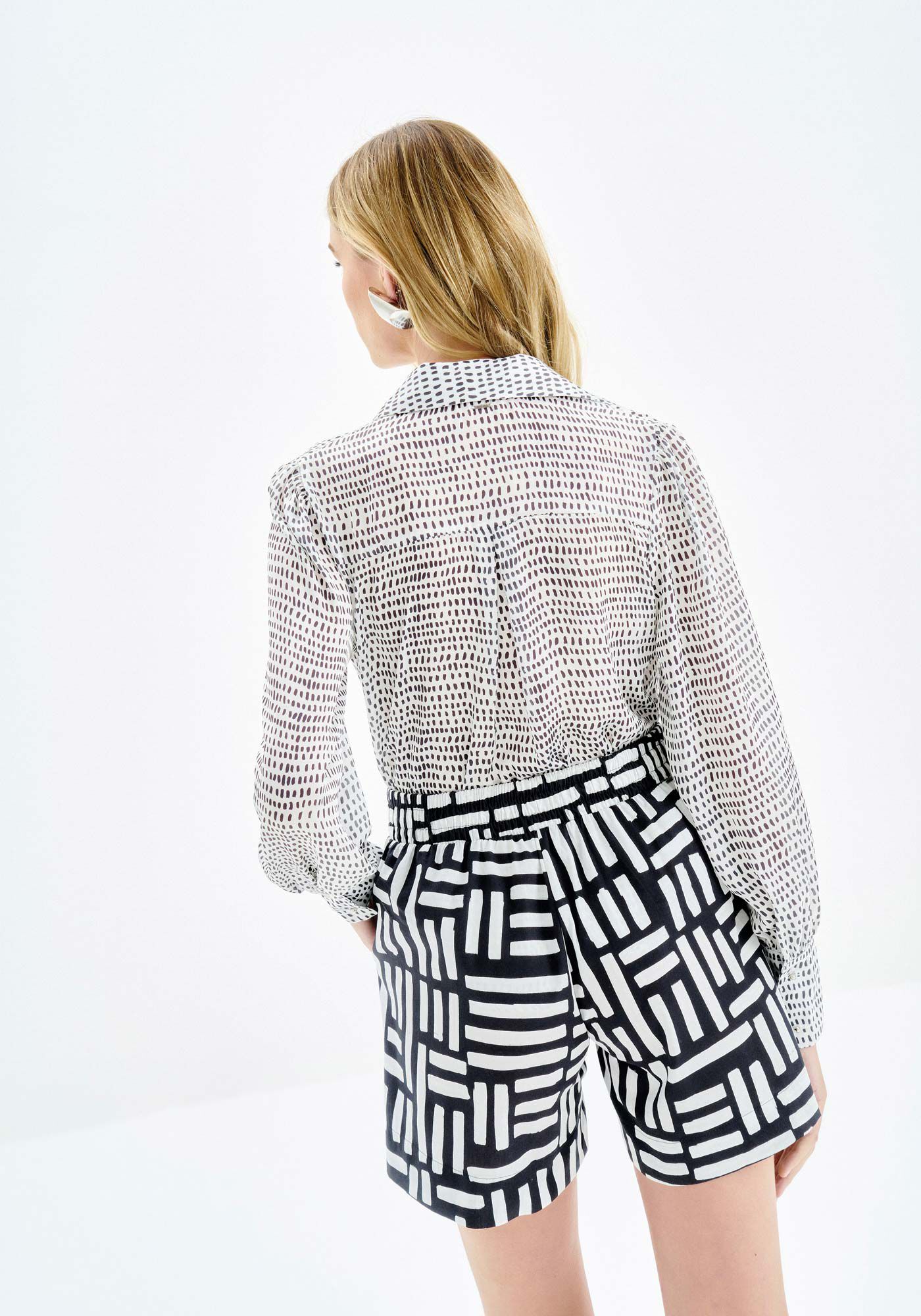 Camisa Manga Bufante em Cetim Estampada, , large.