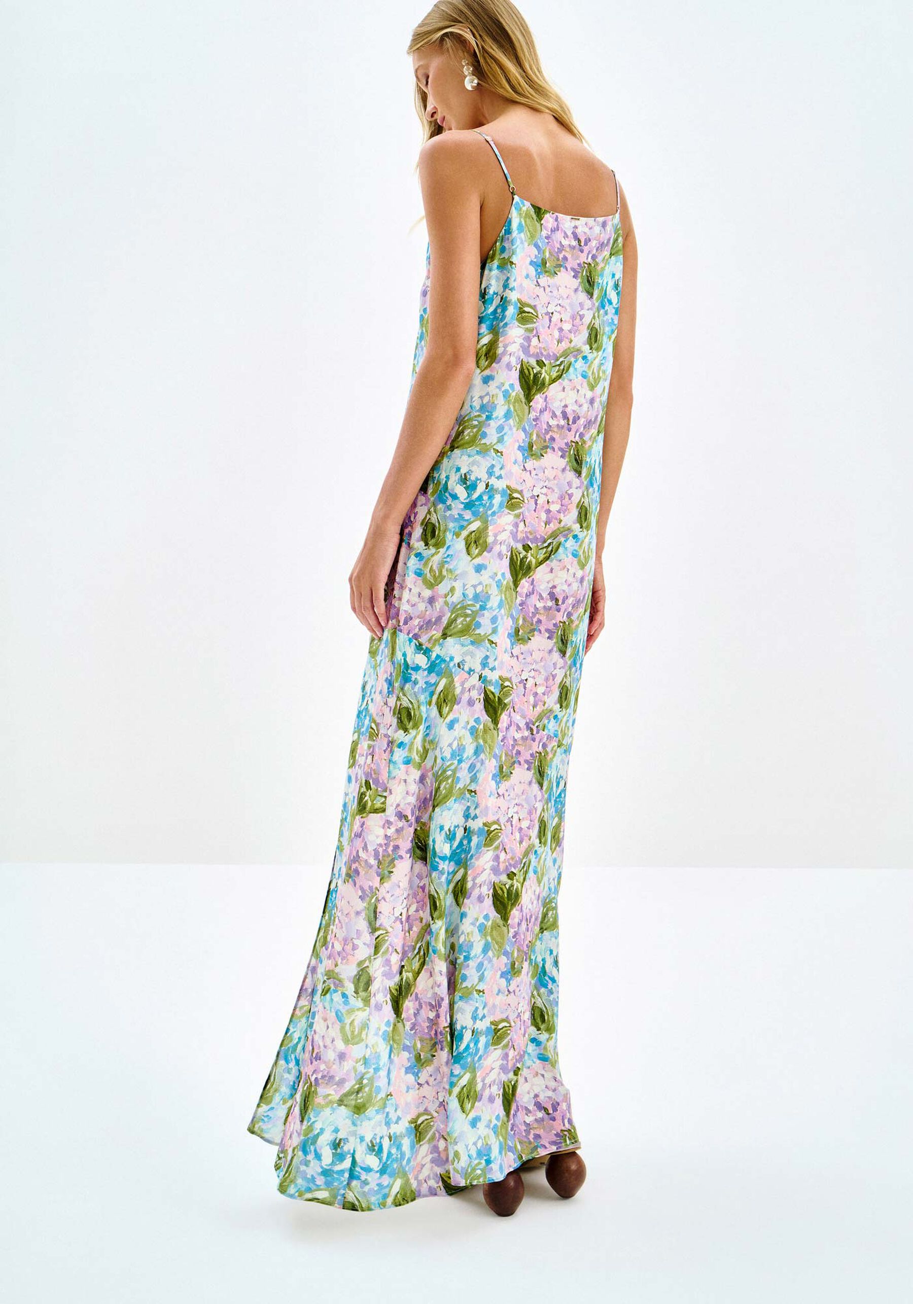 Vestido Longo em Viscose Estampado com Fenda, . Vestido Longo em Viscose Estampado com Fenda, , large.