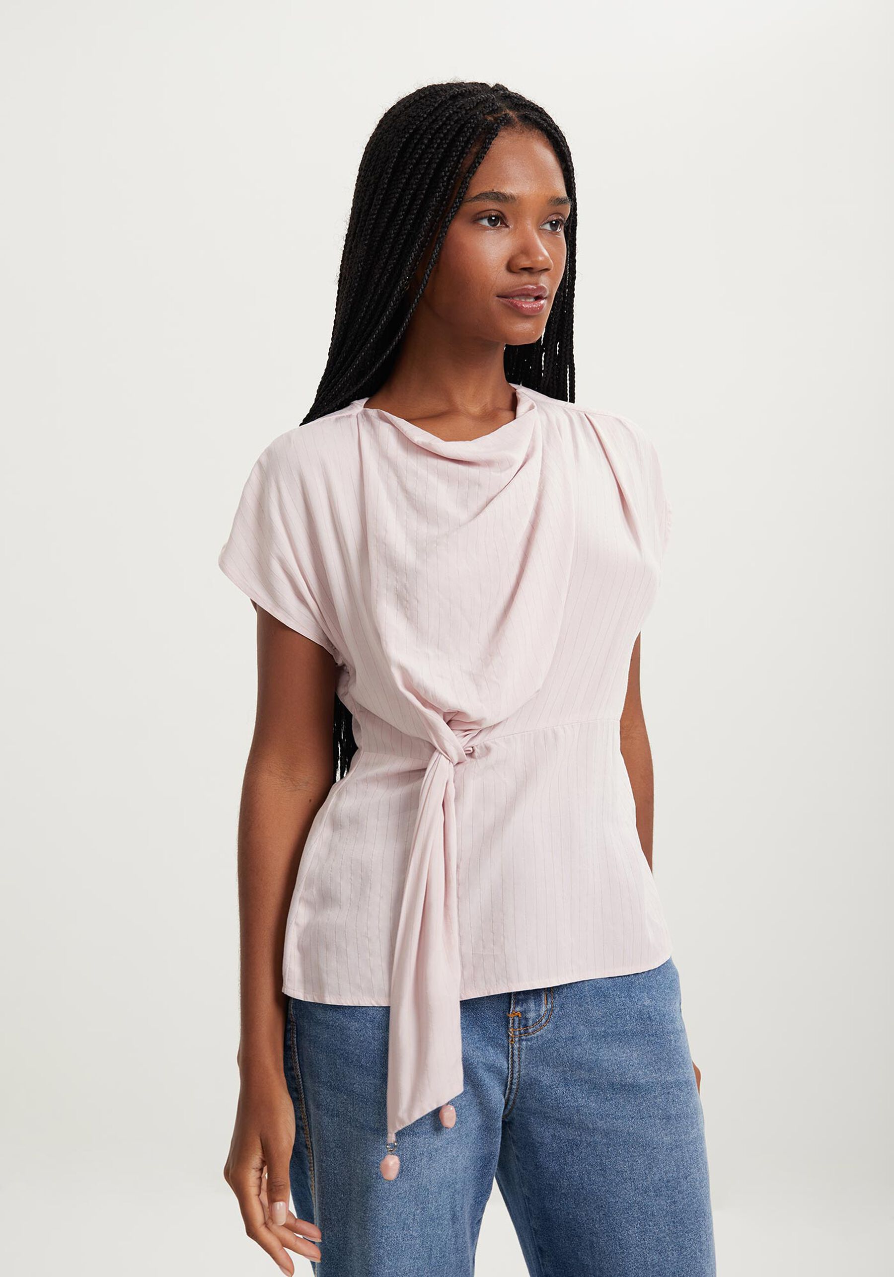 Blusa De Mangas Curtas Em Viscose Com Fios De Lurex, . Blusa De Mangas Curtas Em Viscose Com Fios De Lurex, , large.