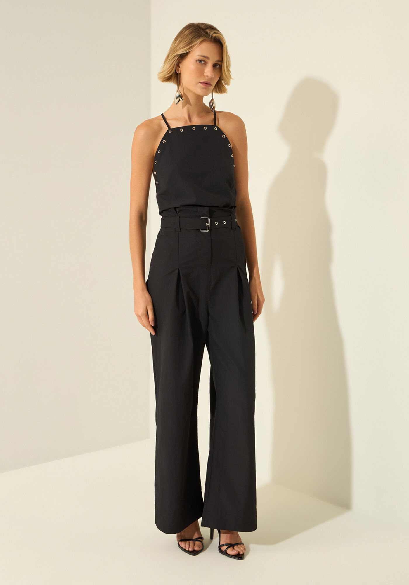 Blusa De Al&ccedil;as Com Ilhoses Em Tecido De Alfaiataria, PRETO, large.