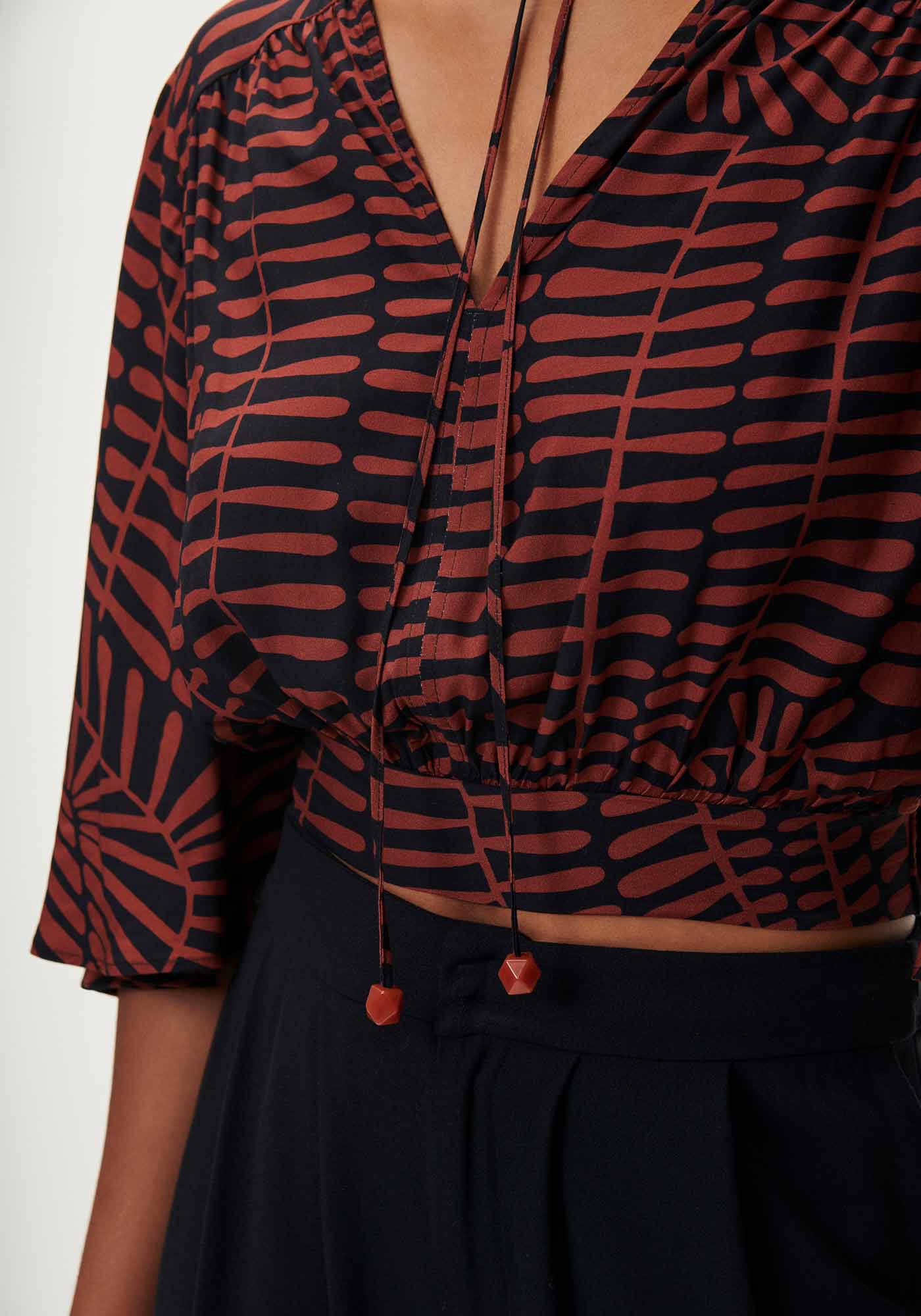 Blusa Cropped Estampada com Manga Flare, , large.