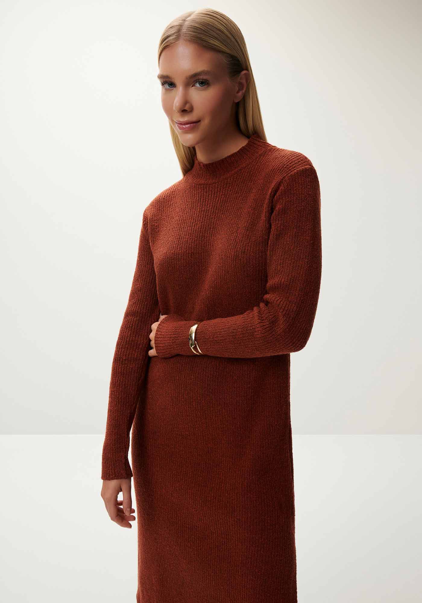 Vestido Midi em Tric&ocirc; com Fenda Lateral, MARROM BISCUIT, large.